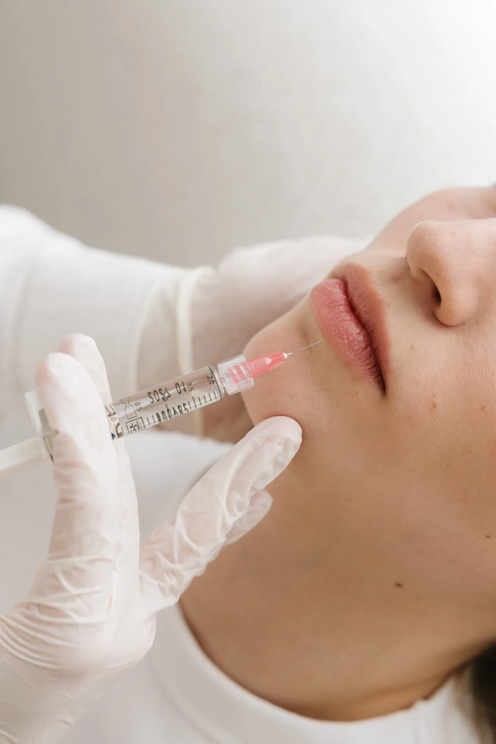 Ästhetische Behandlungen bei Dermatologin Dr. Tamara Arnoldner - Bild von Behandlung der Lippe