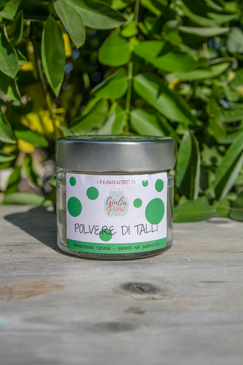 Polvere di talli d'aglio fermentati