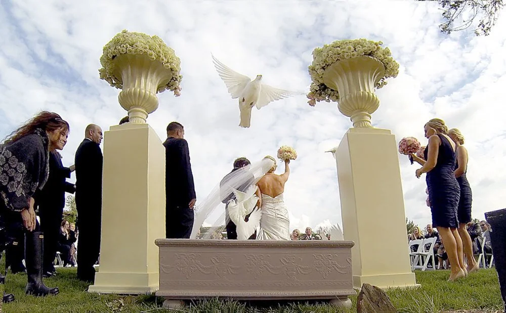 Wedding Dove Release at Serrano Country Club