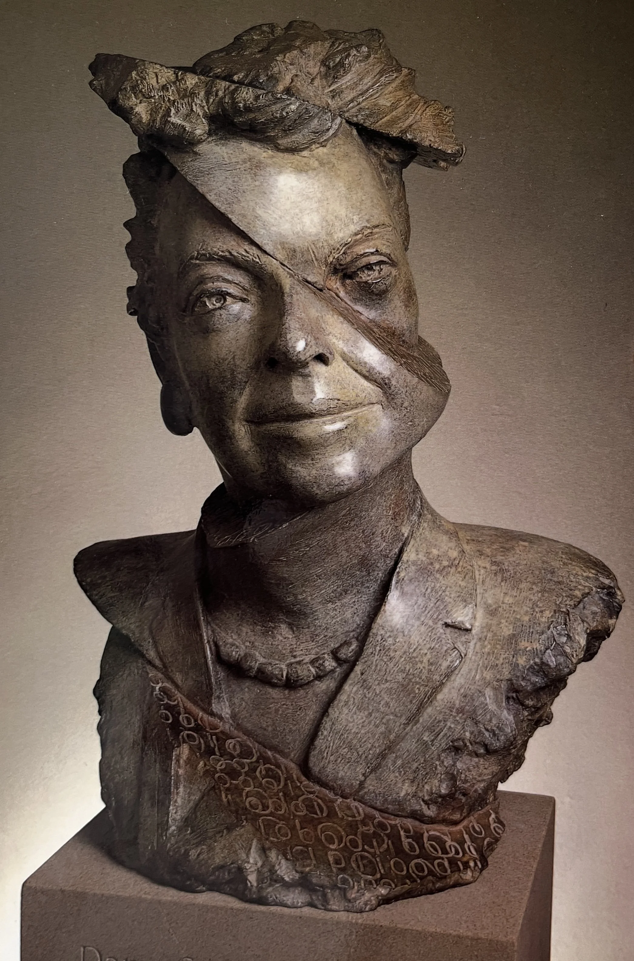 Dame Stephanie Shirley. Bronze. 25' high.
Commissioned Portrait. 2002.