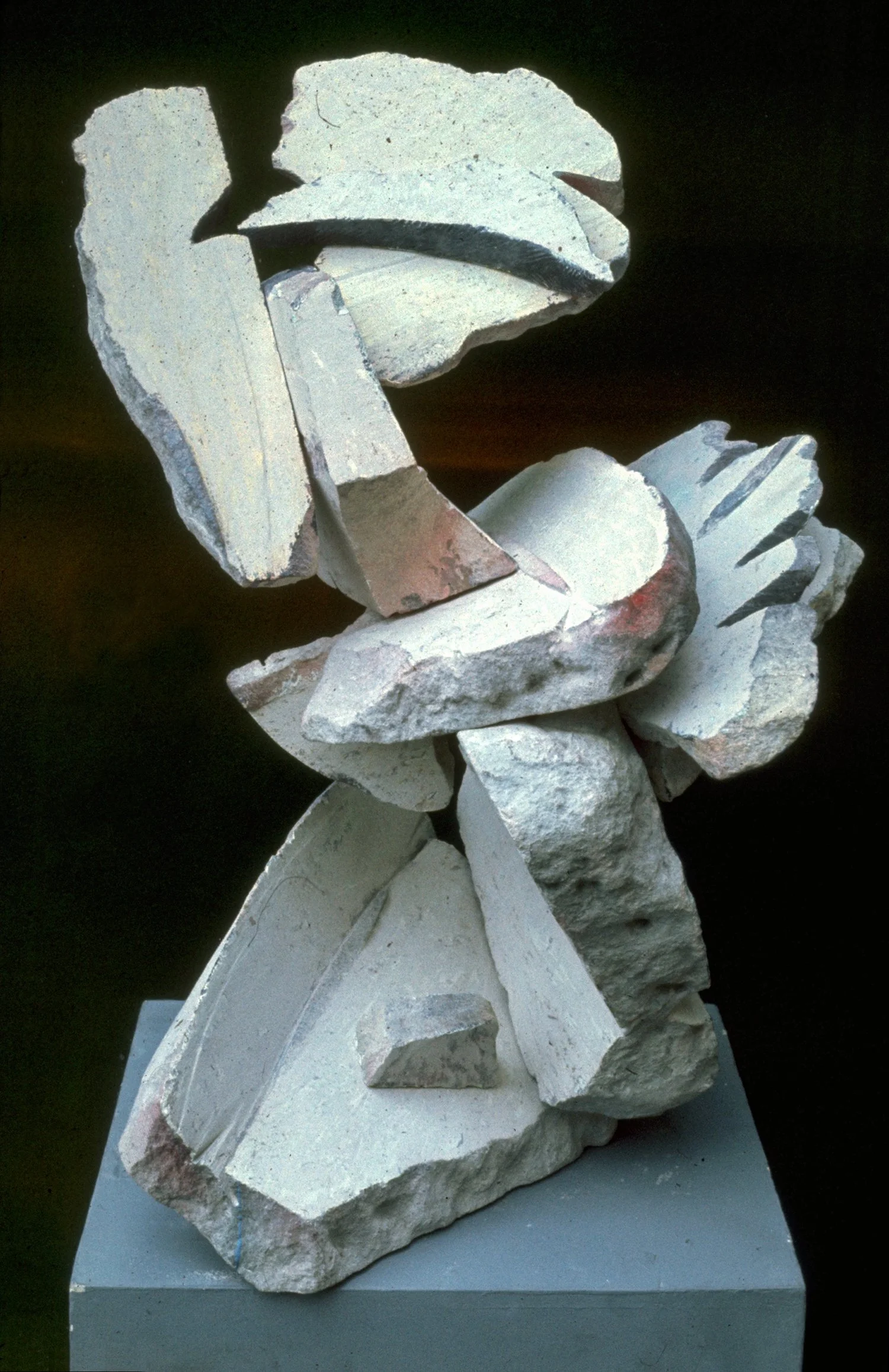 Geisha. Portland stone and paint. 30' high. 1976.