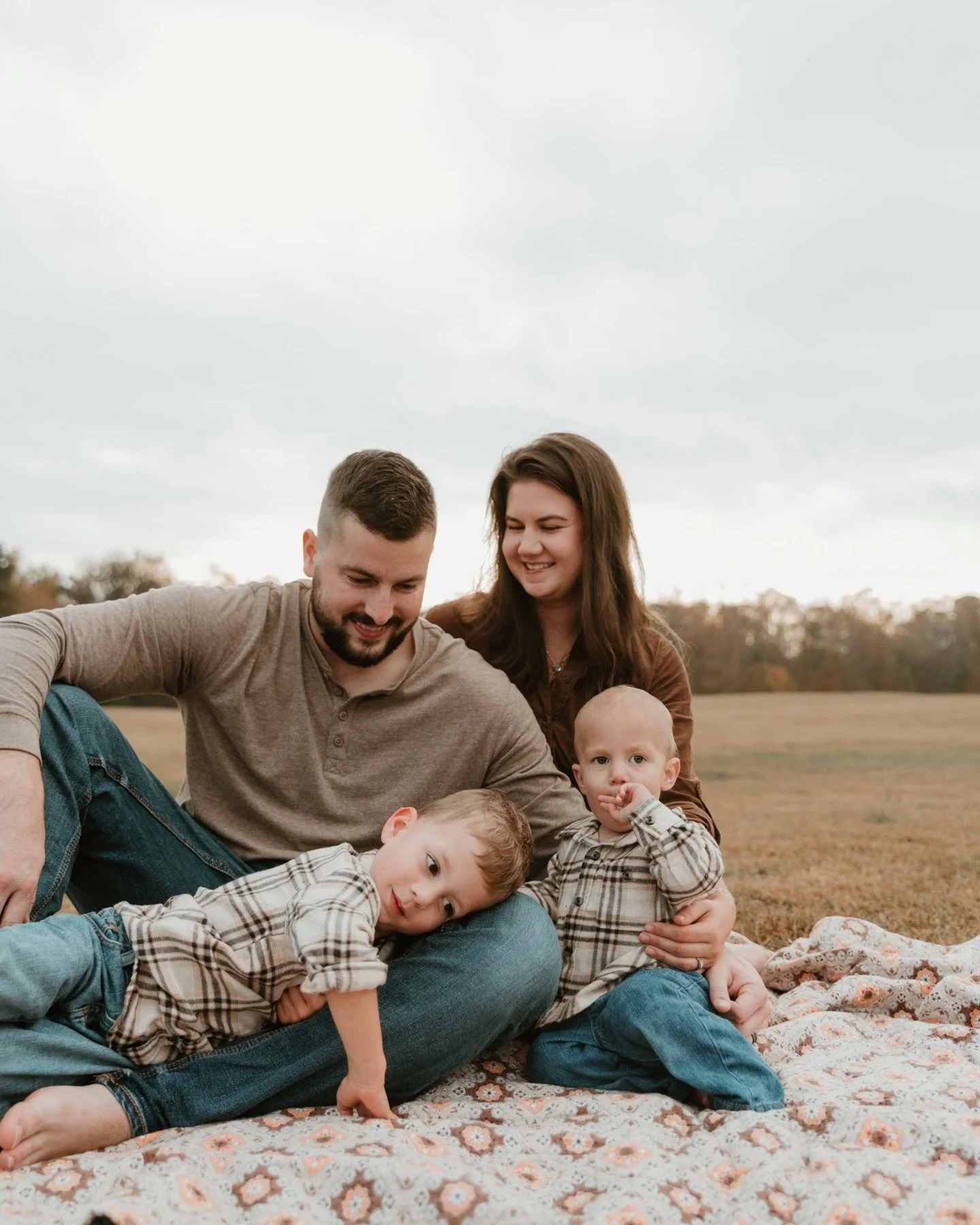 Forever thankful for the best friends that not only love me for me, but also support me in anyway they can. It truly means more than words can express. Plus, it helps that the boys are already comfortable around me so I was able to get their true per