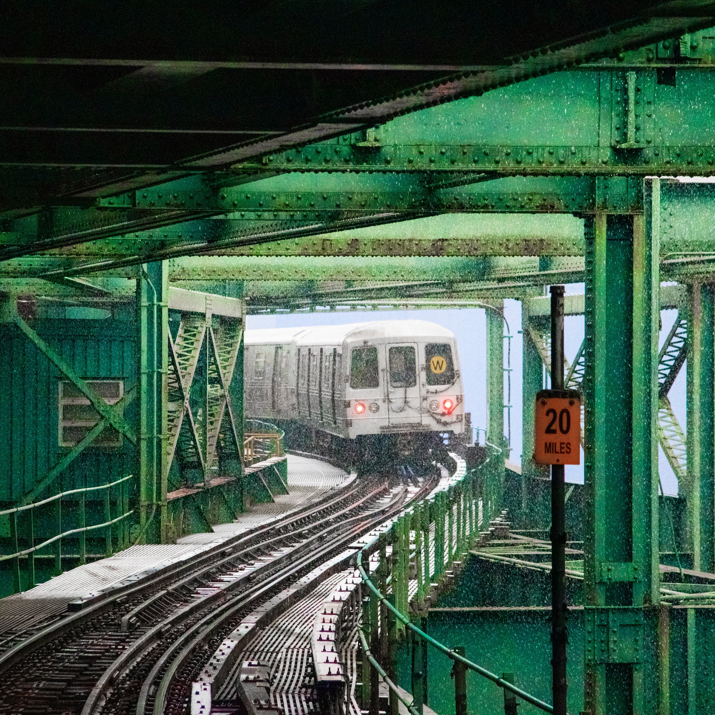 W Subway Train at Queensboro Plaza