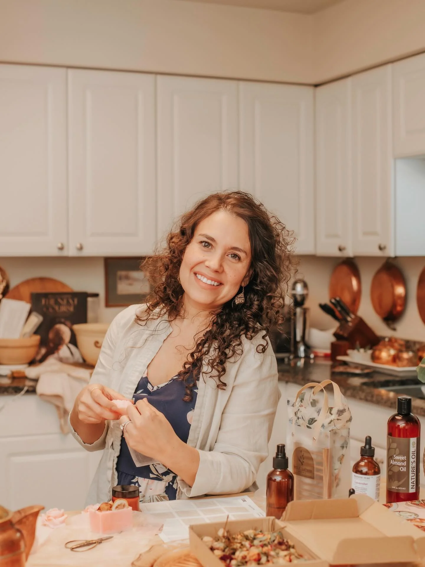 Come on out to Well Rooted for First Friday 5:30pm to 7:30pm. Featuring Milk Lather Mama&rsquo;s homemade soap, bath bombs, hand lotion and pillow mist. Music provided by Ethan Kellum. Enjoy free snacks and drinks. Oh yeah and flowers!