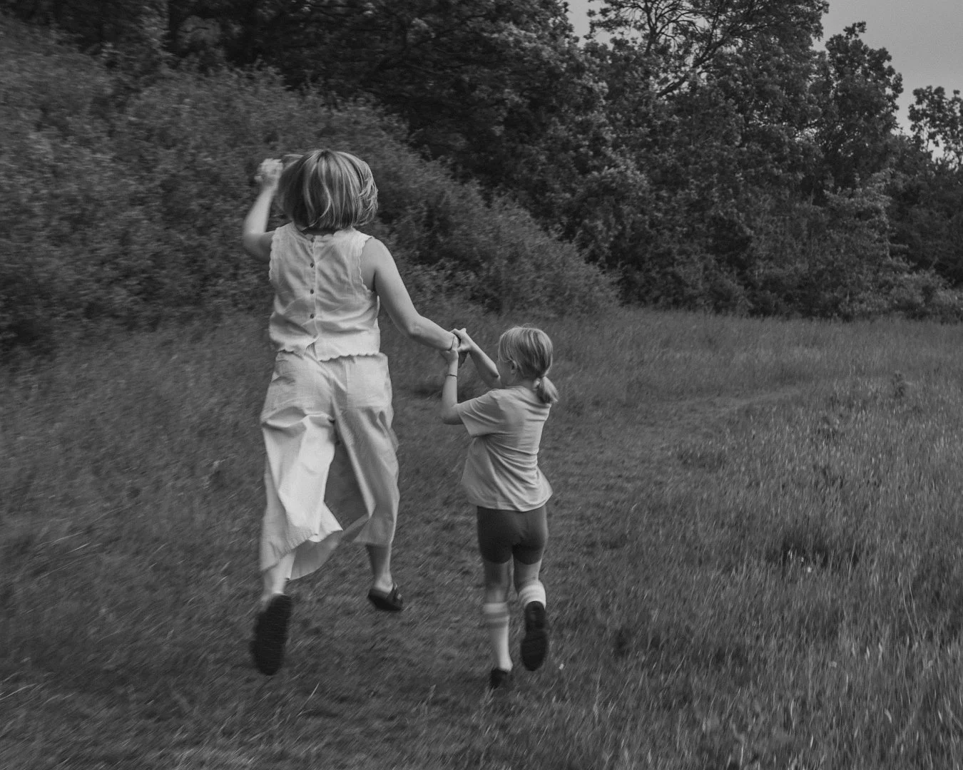 Where to Take Family Photos in West London (10 Spots I Actually Use)