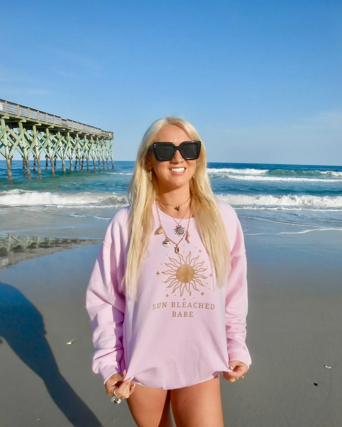 She&rsquo;s literally just a sun bleached babe🤷&zwj;♀️

New sweatshirts are in fully stocked with both white and tan writing in all sizes!! DM to purchase or order on my website in bio! They are $40 each. All jewelry in pics are also available for p