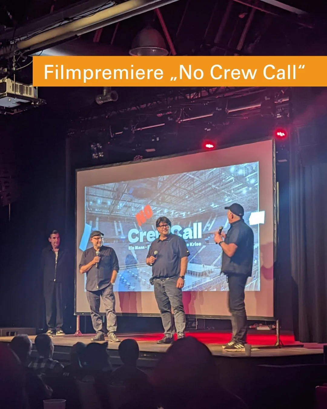 No Crew Call: Wenn Szene auf Politik trifft

Der Dokumentarfilm &bdquo;No Crew Call&ldquo; von Michael S&ouml;th feierte am 16. September 2025 seine Berlin-Premiere im Festsaal Kreuzberg.

Im Mittelpunkt des Films steht Lars &bdquo;Vegas&ldquo; Ide, 
