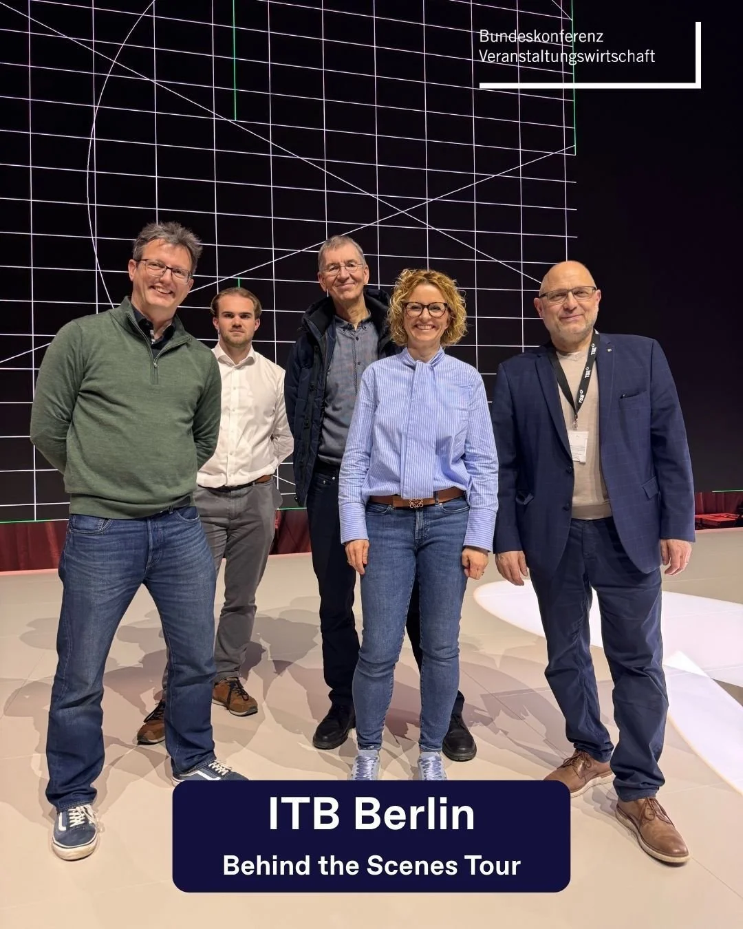 Politik trifft Veranstaltungstechnik 🎤🏗️
Im Rahmen der Internationale Tourismus-B&ouml;rse Berlin konnten wir im CityCube Berlin eine Behind the Scenes Tour der ITB-Er&ouml;ffnungsshow erm&ouml;glichen.
Gemeinsam mit Vertreter:innen aus Politik und