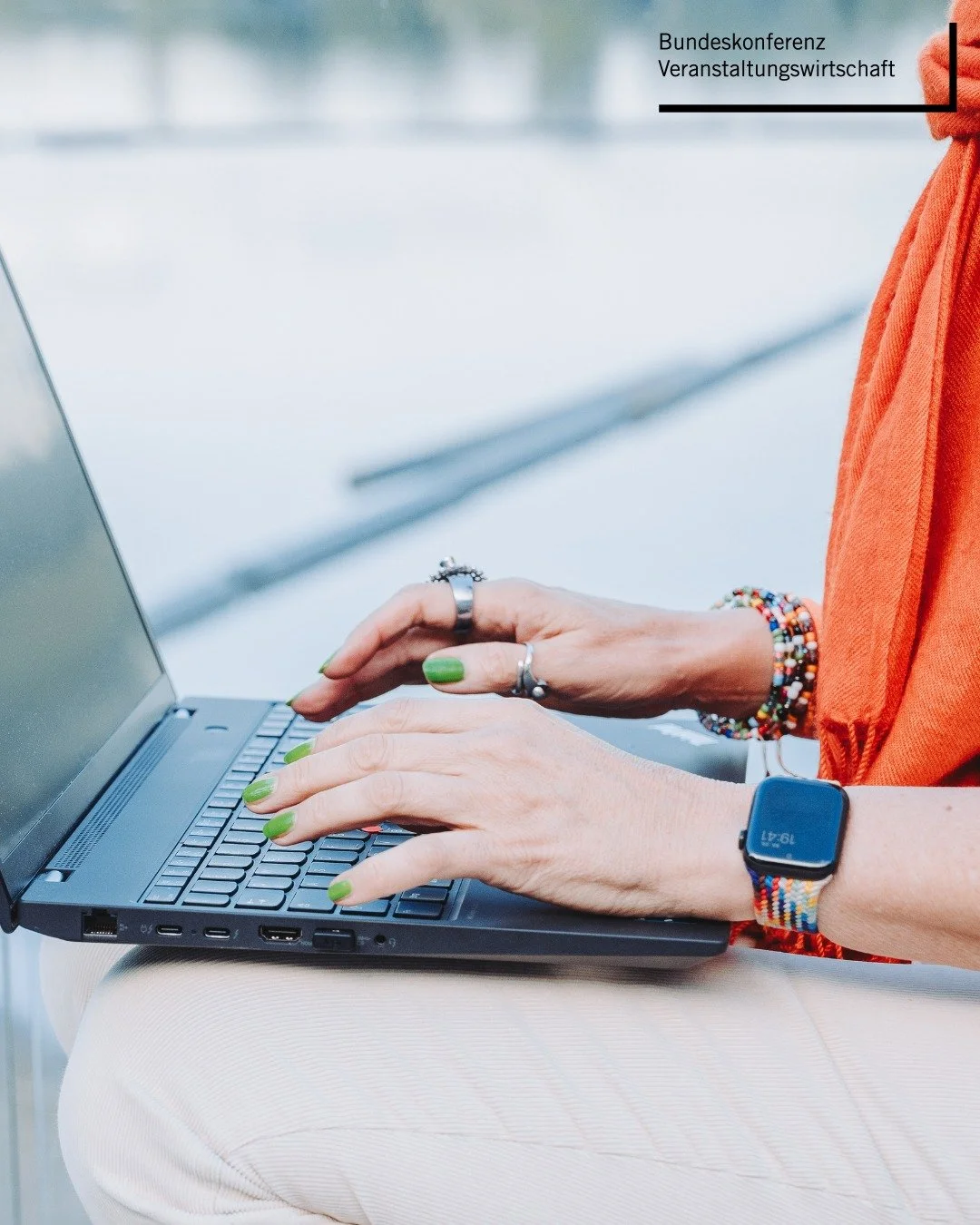 Gute Nachricht f&uuml;r Selbst&auml;ndige bei der Altersvorsorge-Reform

Bei der Reform der staatlich gef&ouml;rderten privaten Altersvorsorge sollen k&uuml;nftig auch Selbst&auml;ndige ber&uuml;cksichtigt werden.
In fr&uuml;heren Entw&uuml;rfen war 