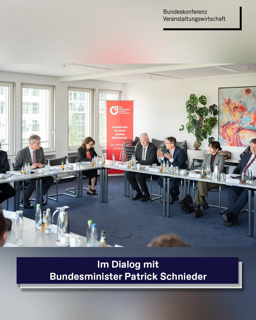 Im Namen des fwd: hatten Alexander Ostermaier und Odsuren Terbishdavga die Gelegenheit, die Perspektive der Veranstaltungswirtschaft direkt mit Bundesminister f&uuml;r Verkehr Patrick Schnieder im Rahmen eines vom BVMW organisierten Roundtables zu di
