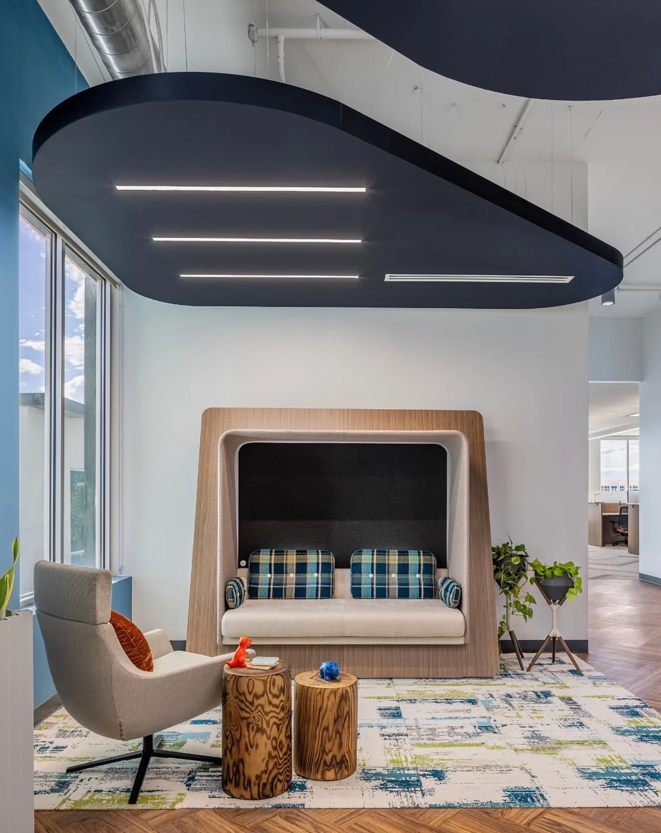 Flexible furniture solutions enable organizations to adapt as teams and work flows evolve. Imagine the possibilities for your space with OFS&rsquo; dynamic offerings! ✨

#ofs #flexiblefurniture #interiorarchitecture #interiordesign #workplacedesign #