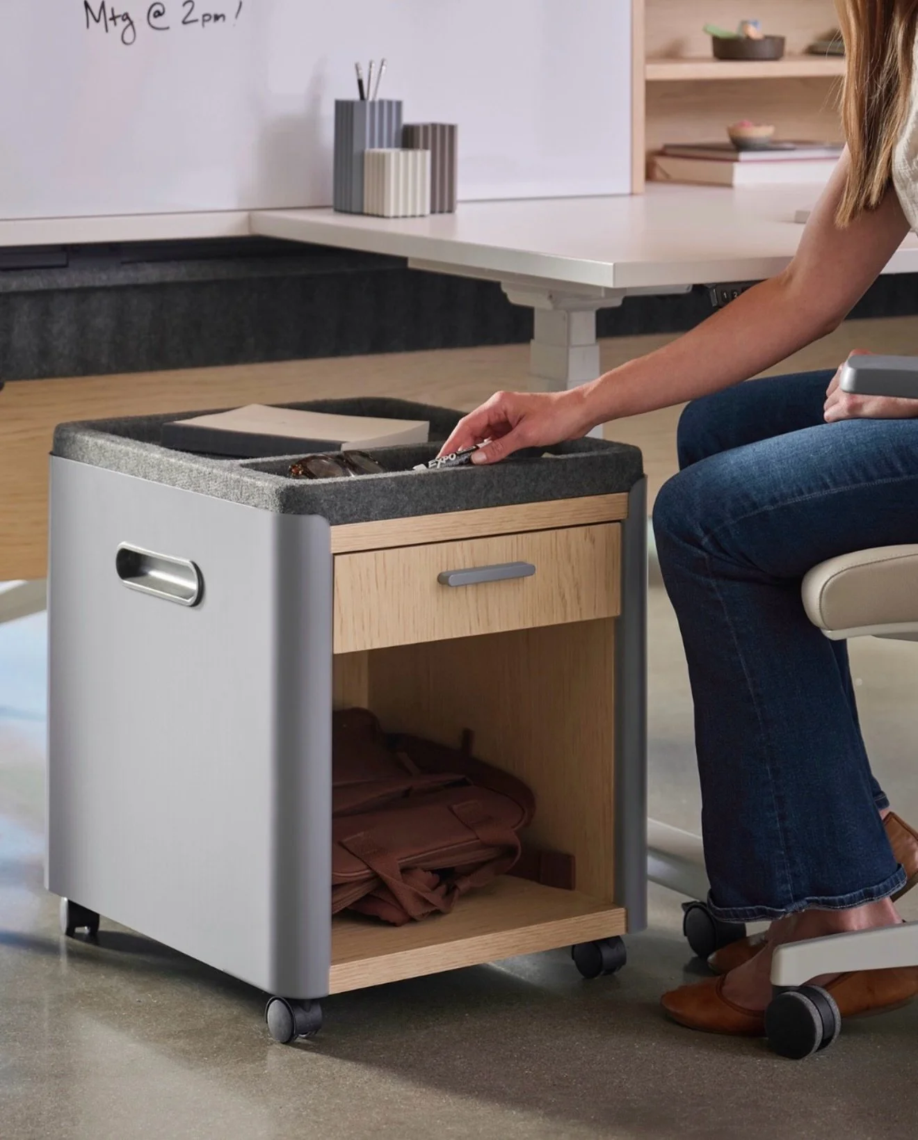 Kaleid workstations, up close. See how every detail works together.

✔️ A-frame structure that connects it all
✔️ Integrated power
✔️ Reconfigurable elements
✔️ Dynamic materiality
✔️ Mobile storage
✔️ And so much more!

Designed to grow and change w