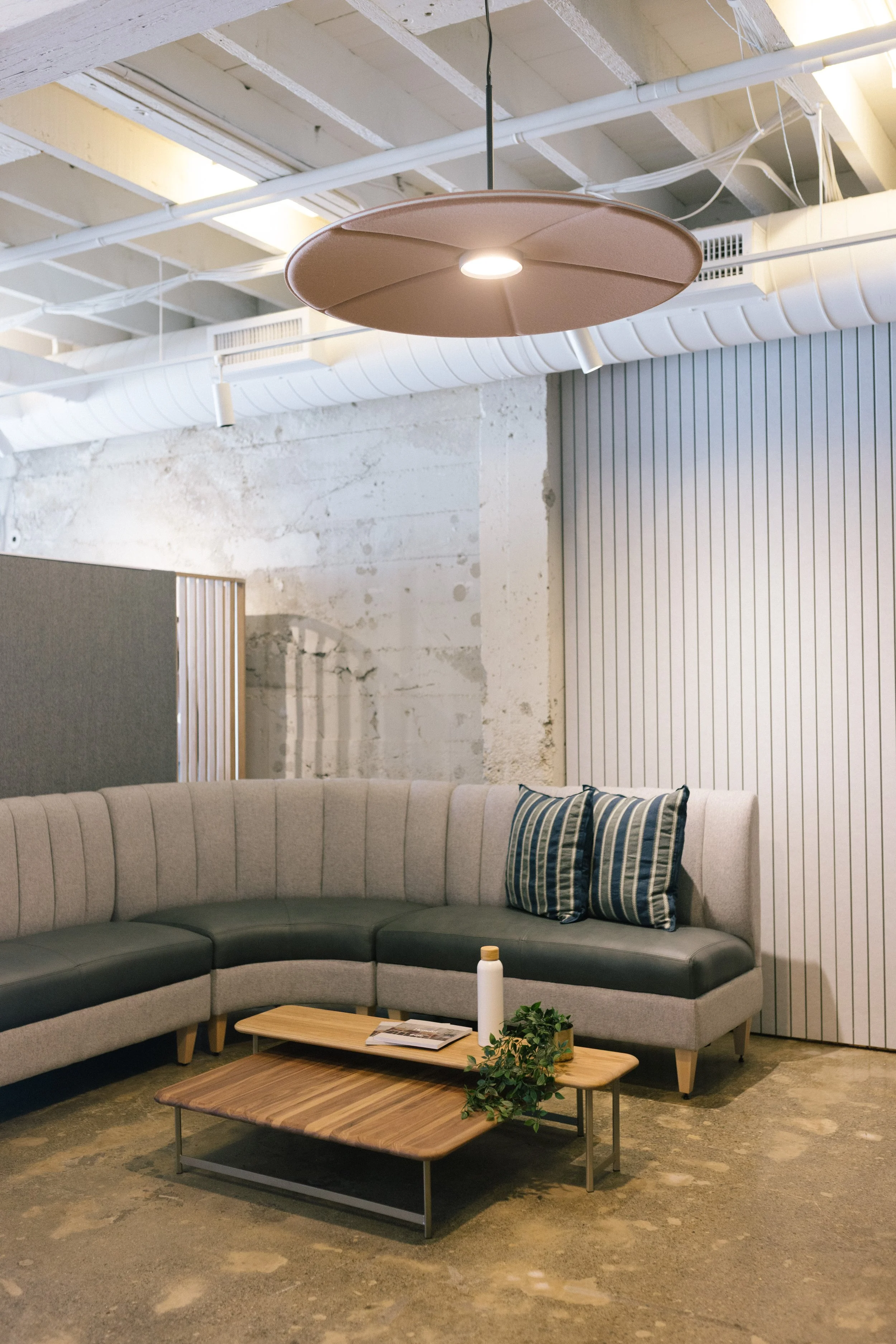 unika vaev lily light, dual panel (1).jpg