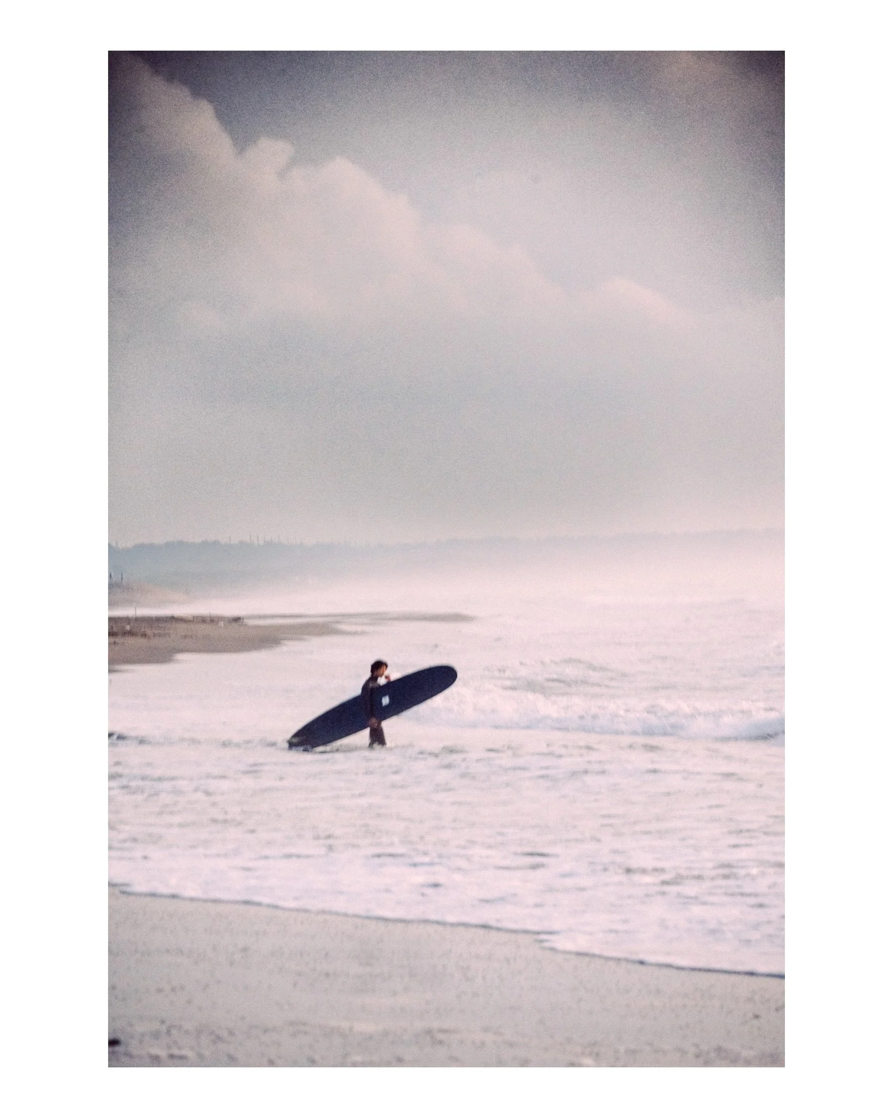A few more from saturday morning in Kaeda beach. 

@tamronaus 150-500 for them al to the a1 #tracksmag #waterphotographer #longboardsurfing #japan