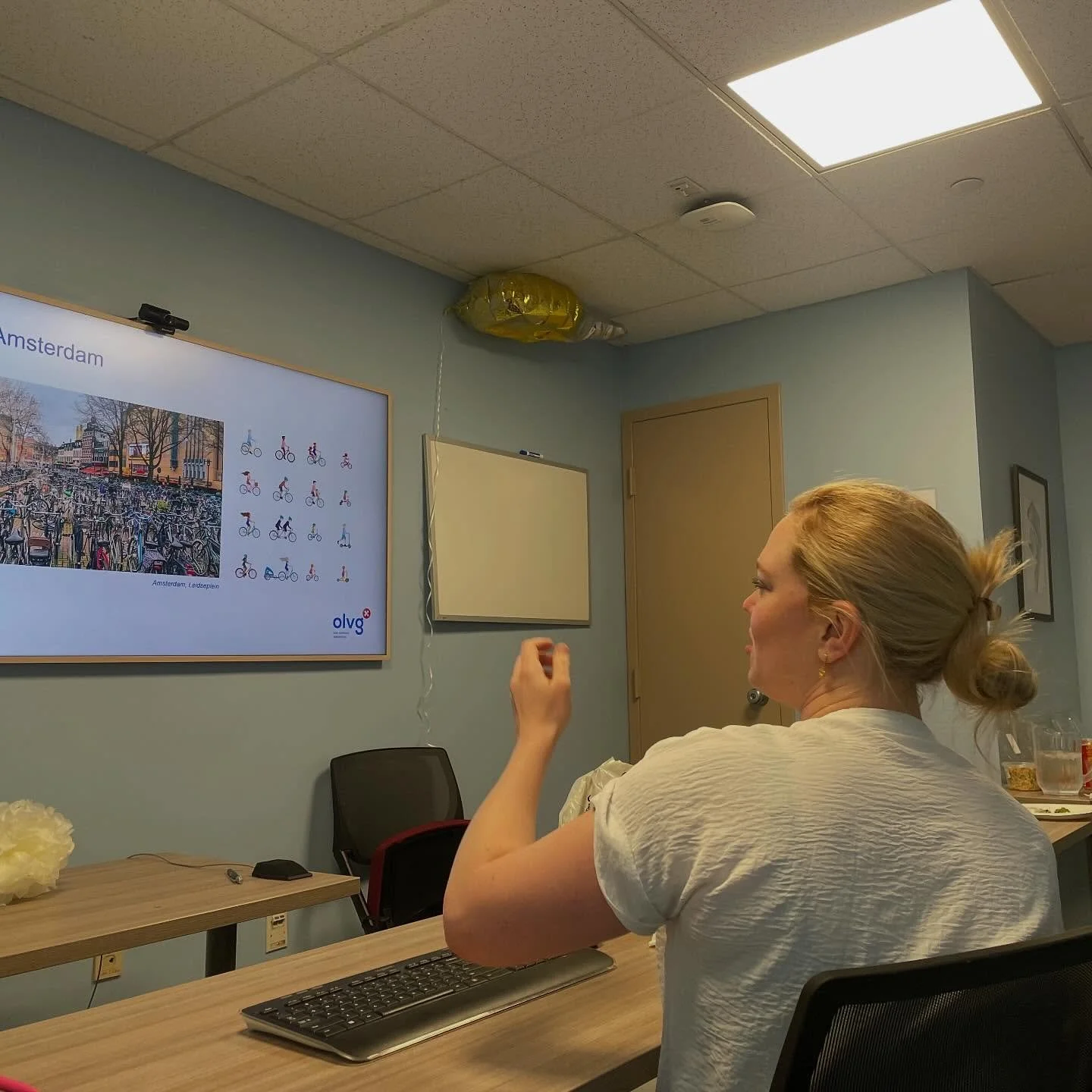 Dr. Emily Schoustra visited us from the Netherlands! Her group has been extending our concept of the DISE PhOP&nbsp;to its role in positional sleep apnea. We loved her talk and equally toothsome team OSA Stroop waffles!