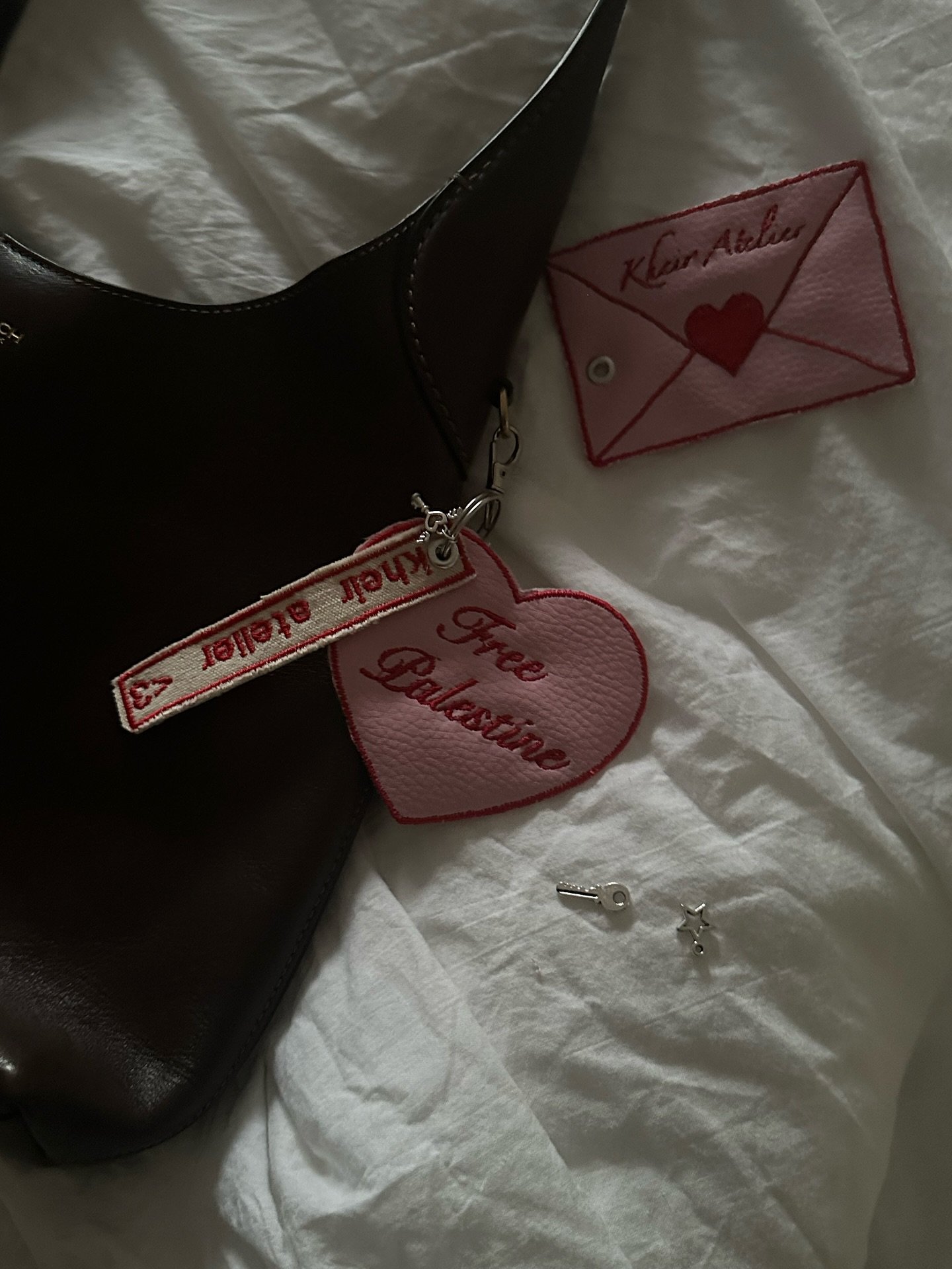 the process of making bag charms ⭐️⭐️
(dm to design your own custom keychain!)💌