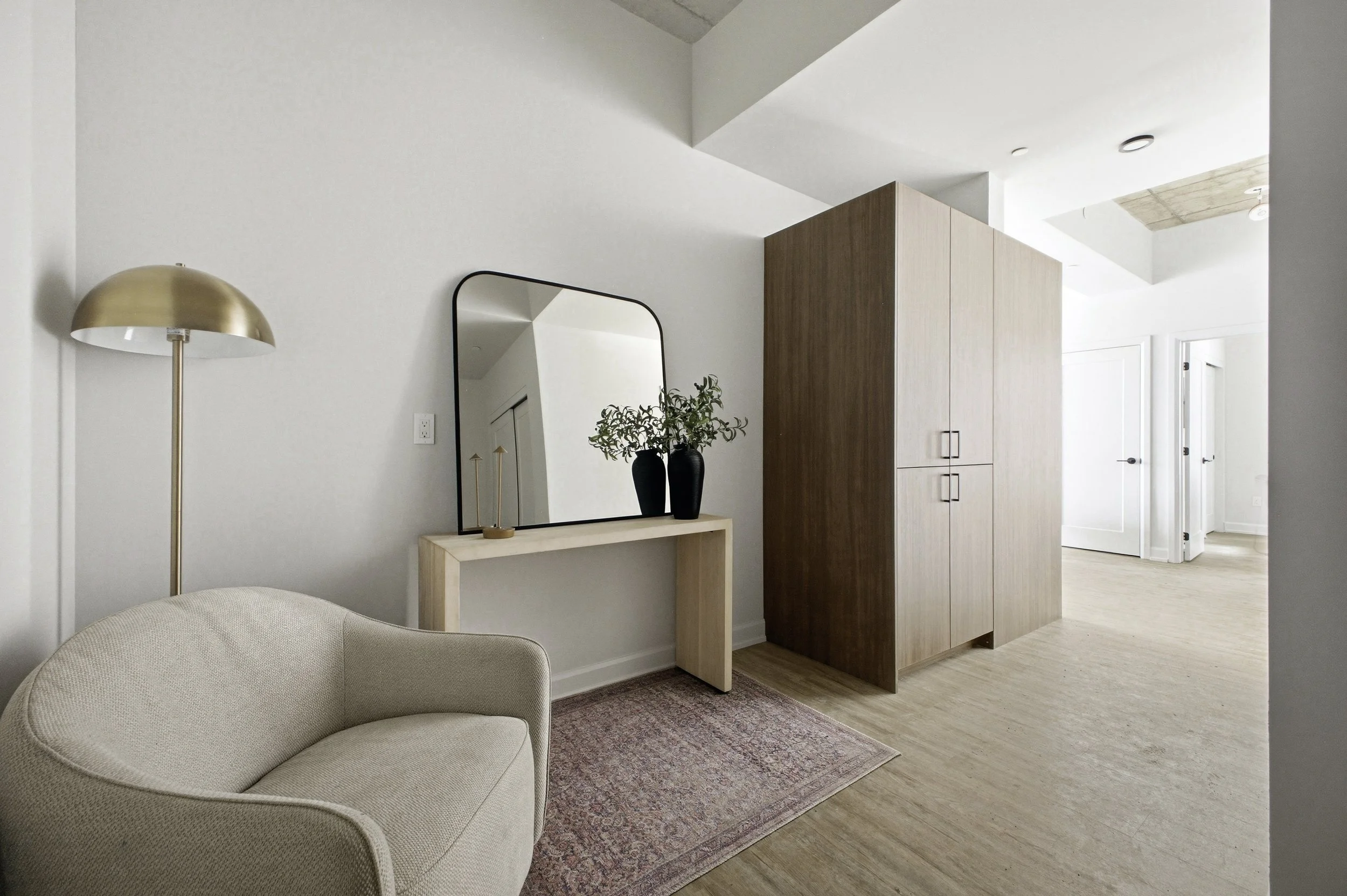 Bayview Lofts 101 entry.jpg