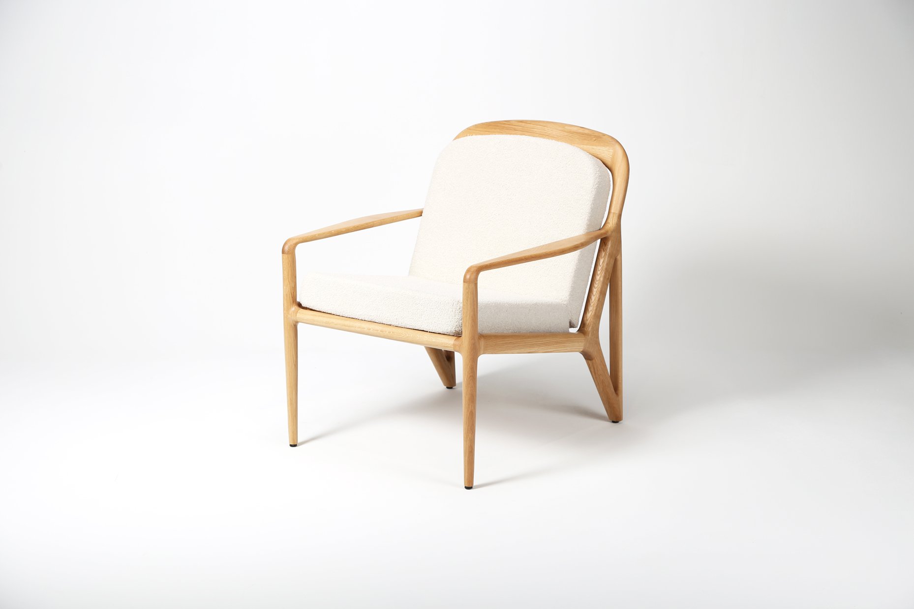 Uniqa Salon Lounge Chair