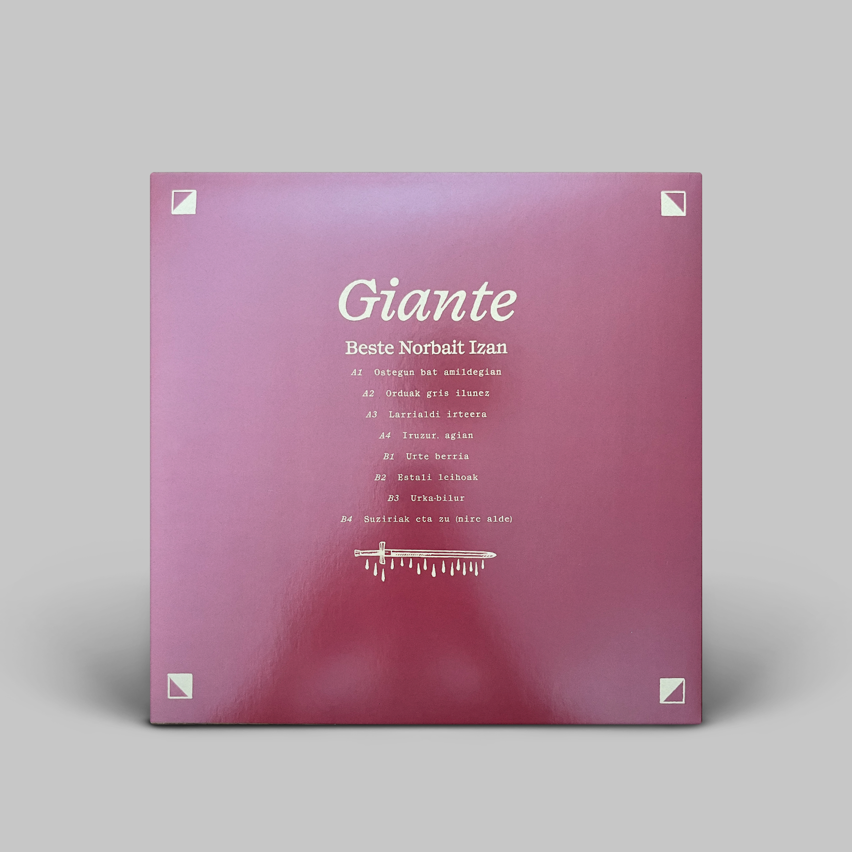Giante back.png