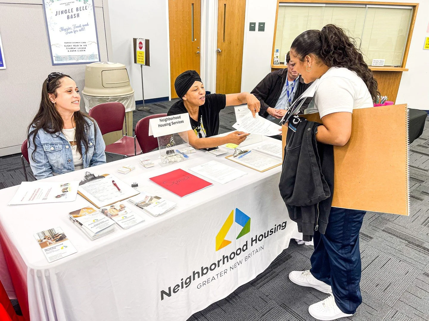Thank you for having us, @ctstatetunxis, at the Community Resource Fair yesterday! We had a great time meeting students and sharing information about our services! 🏡
