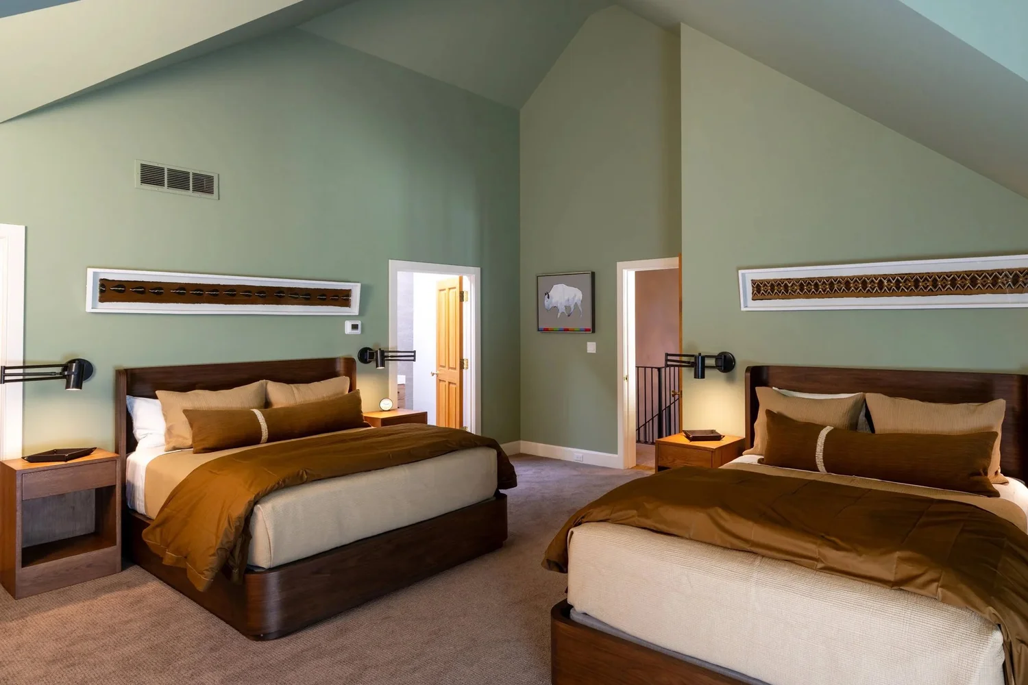 Cascade room at Rivenrock