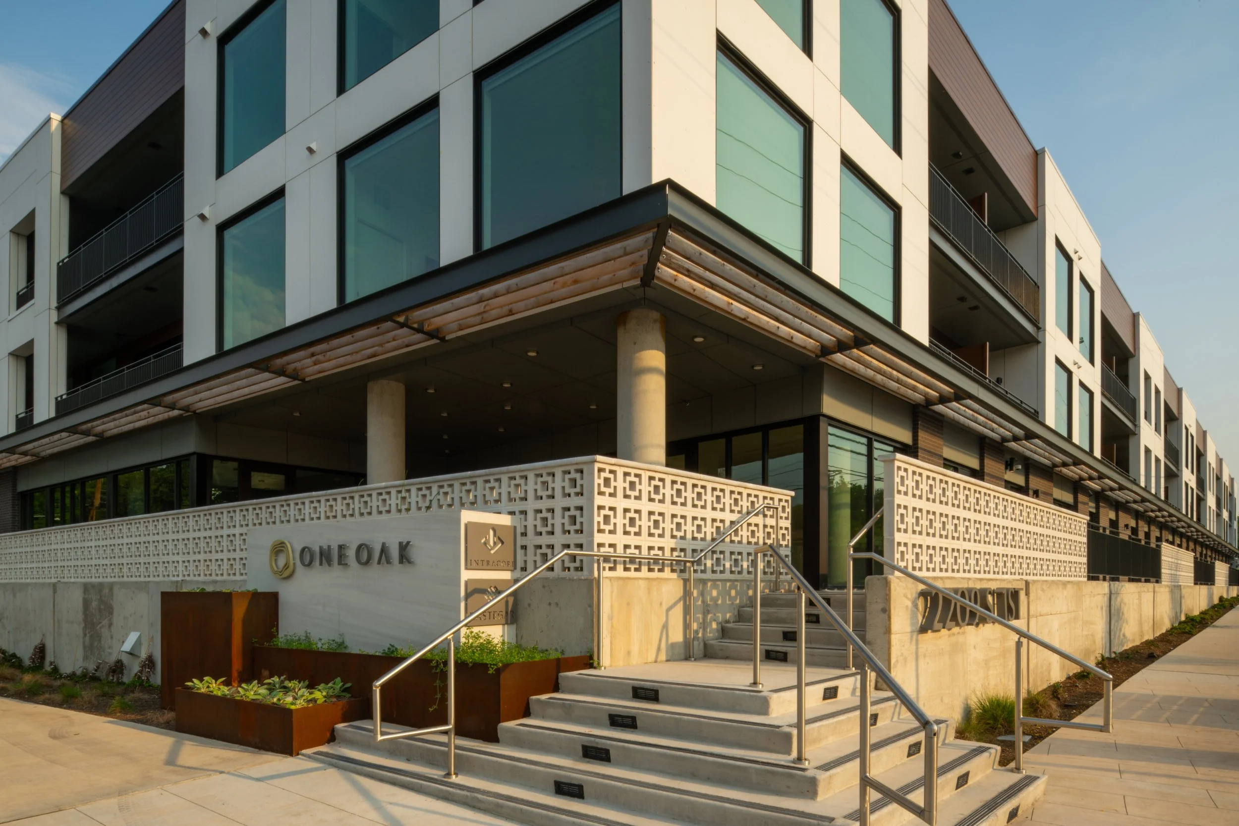 OneOakV2_020 (1).jpg