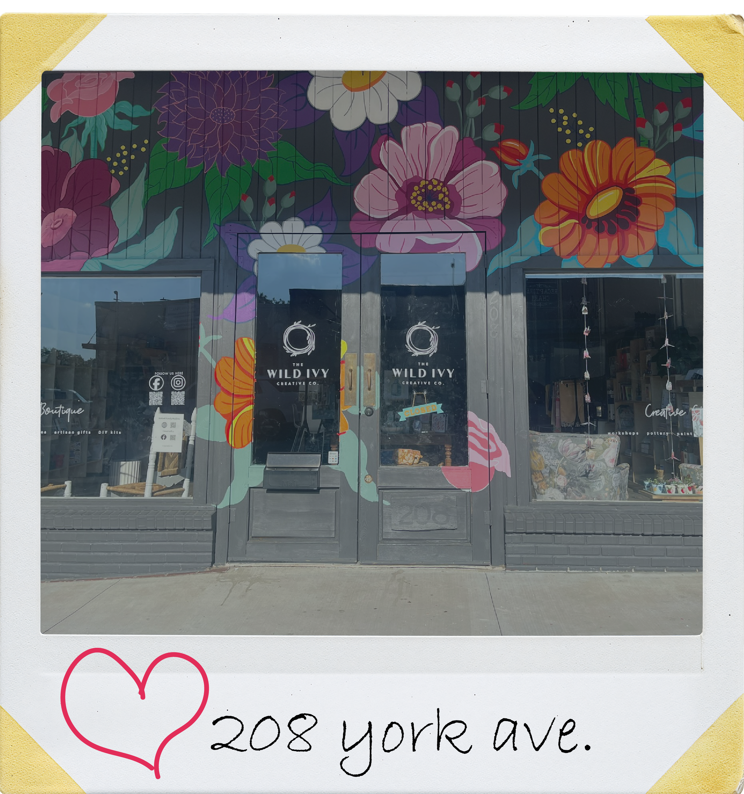 Exterior photo of 208 York Ave, Weatherford, Tx 76086, Floral Mural painted on facade.