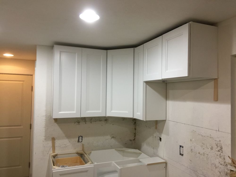 Before crown molding.jpg