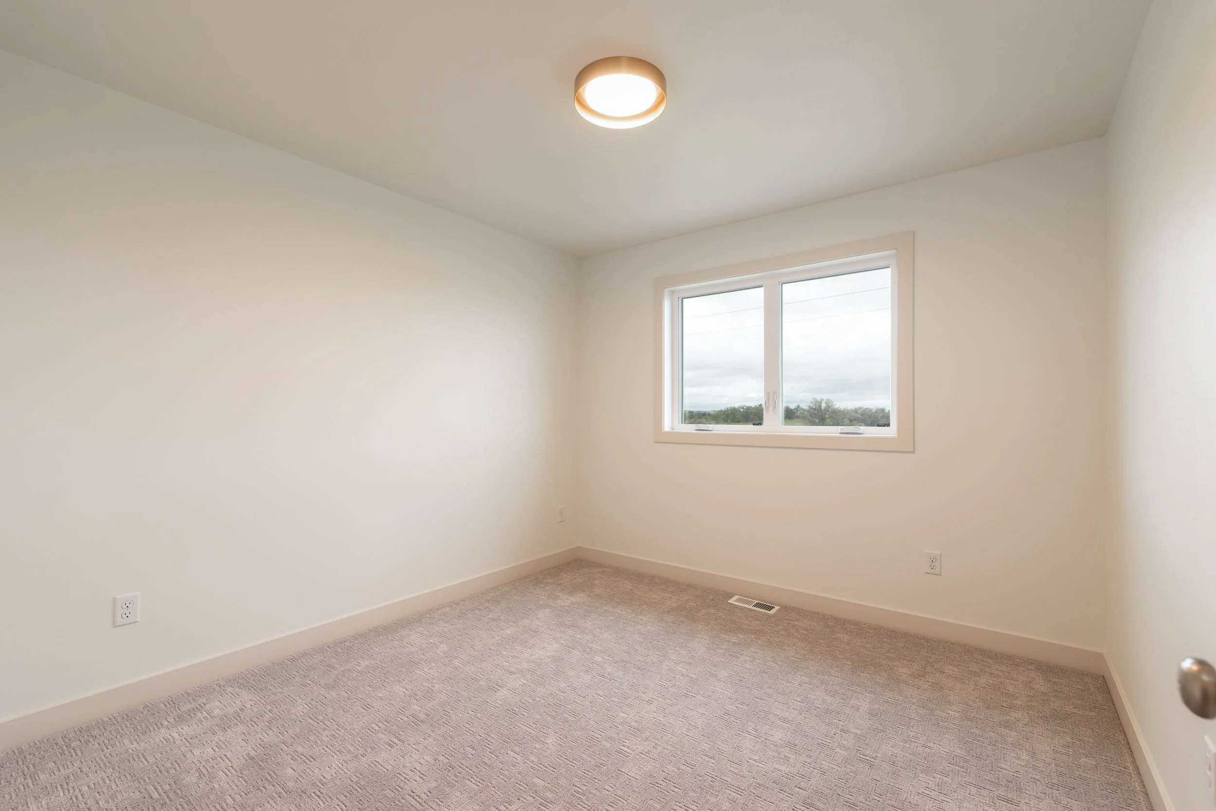 5315 Hendrickson Dr-21.jpg
