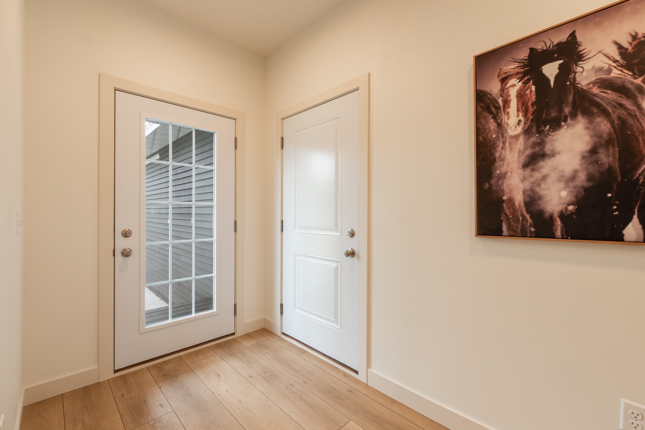 5315 Hendrickson Dr-5.jpg