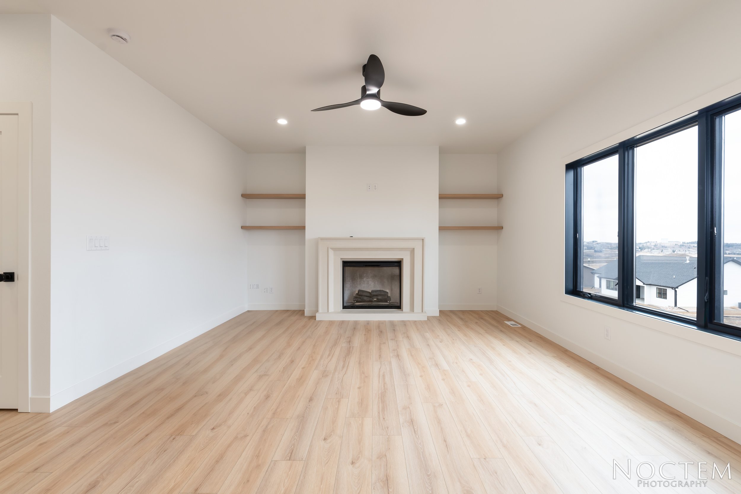 2017 Monarch Ave-9.jpg