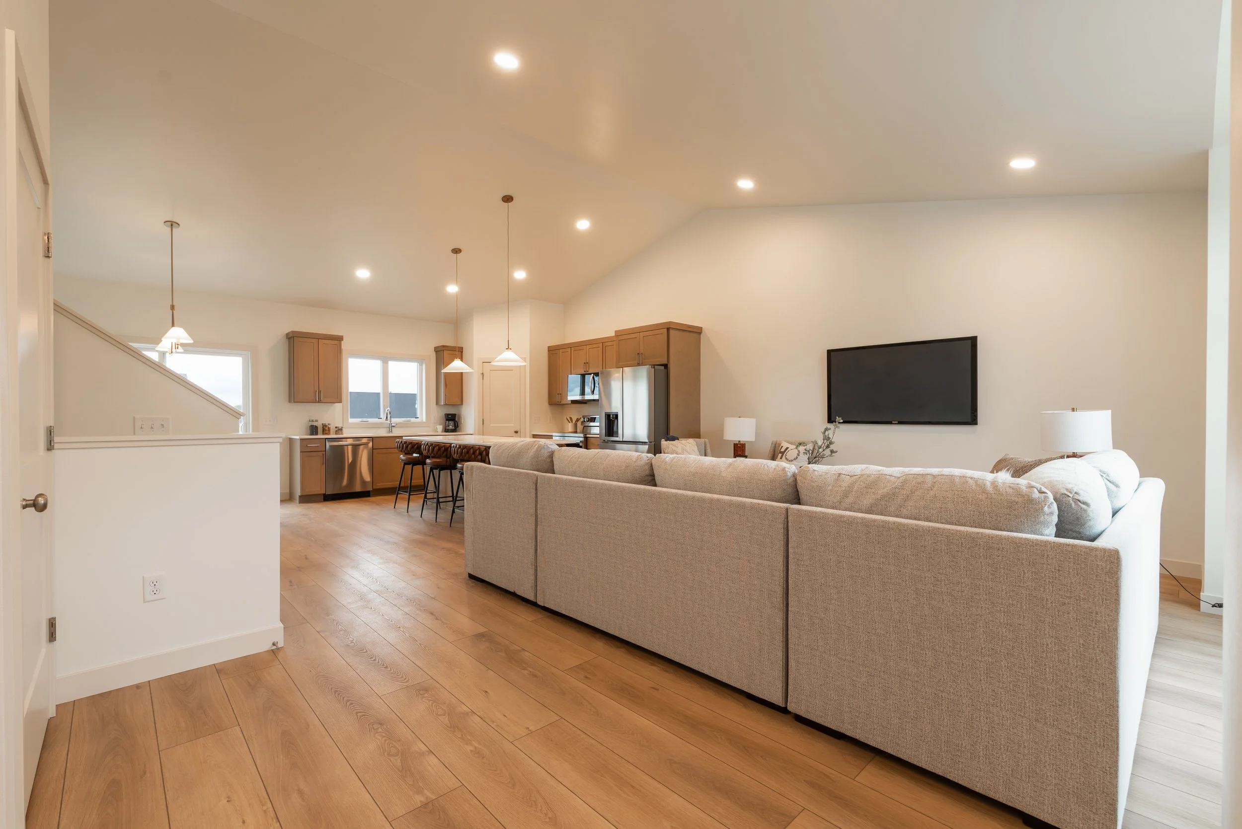 5315 Hendrickson Dr-6.jpg