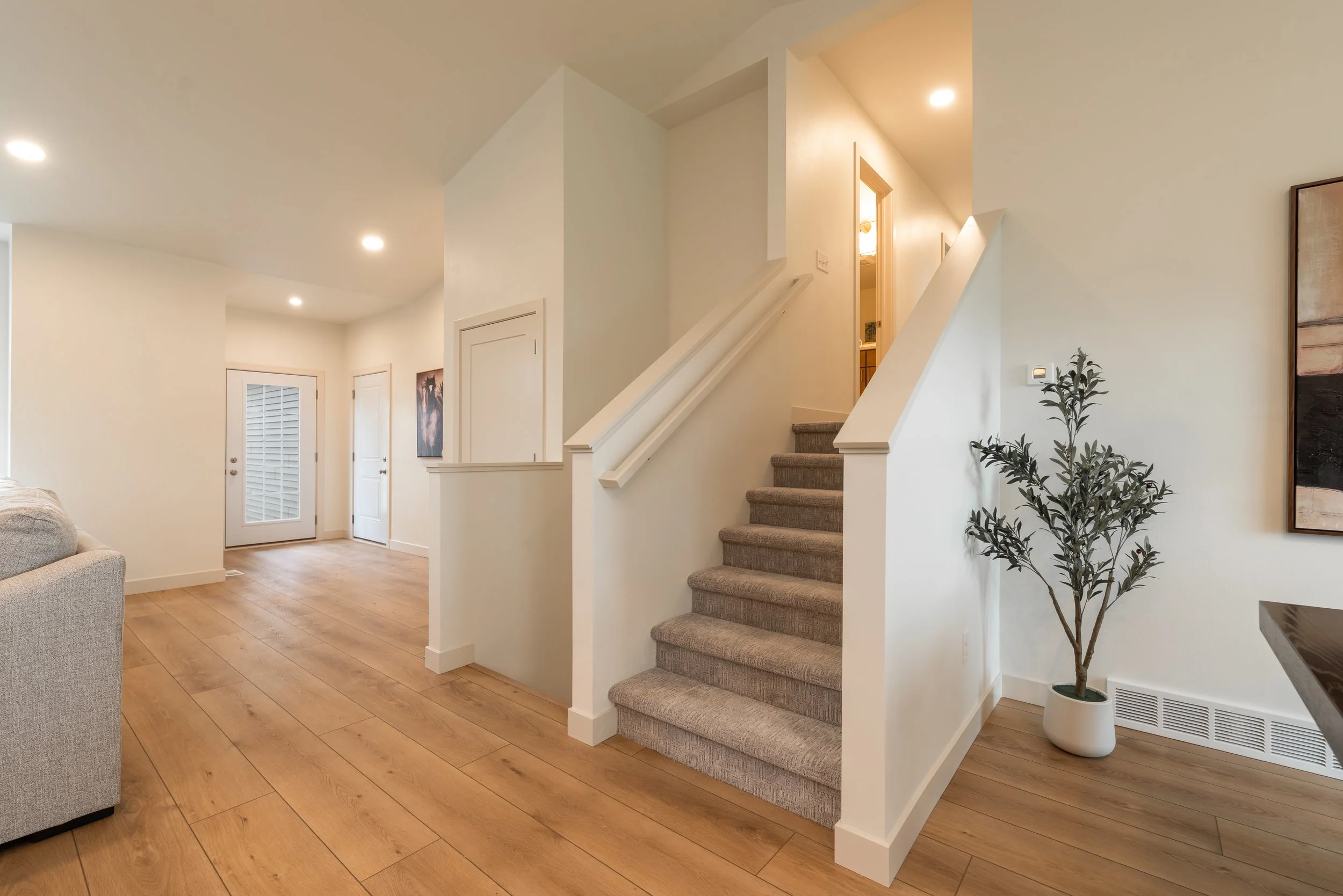 5315 Hendrickson Dr-16.jpg