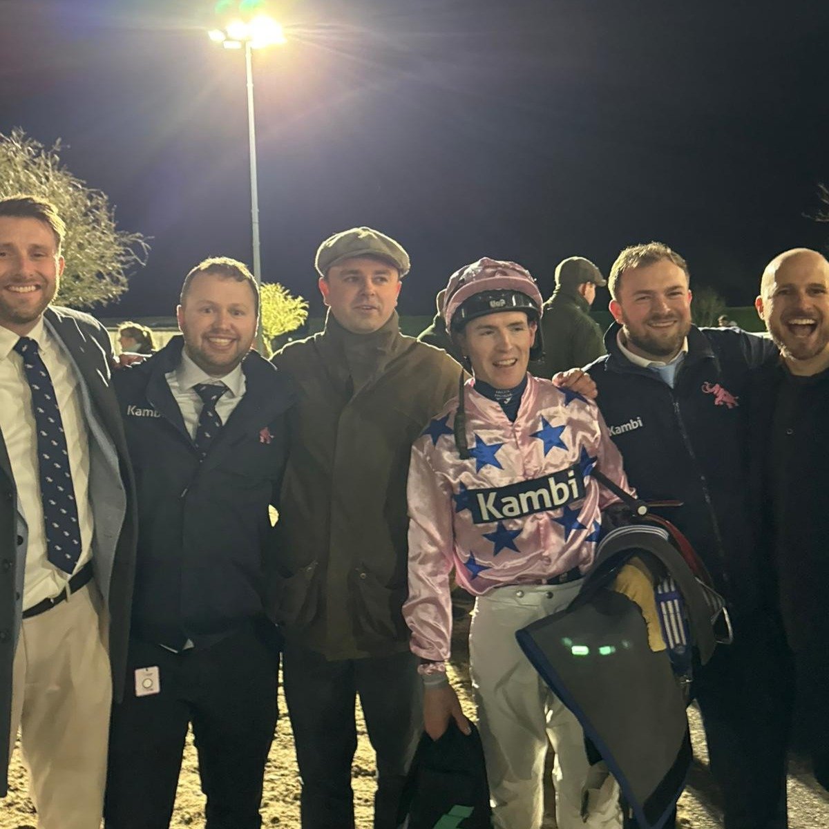 🚨 DECLARED 🚨

Mr McLoughlan heads to the Imperial Cup at @sandownparkracecourse on Saturday. 💰

Great to be back in an @itvracing race. He was last seen on ITV finishing fourth at Southwell behind Constitution Hill under Friday Night Lights! 👀

K