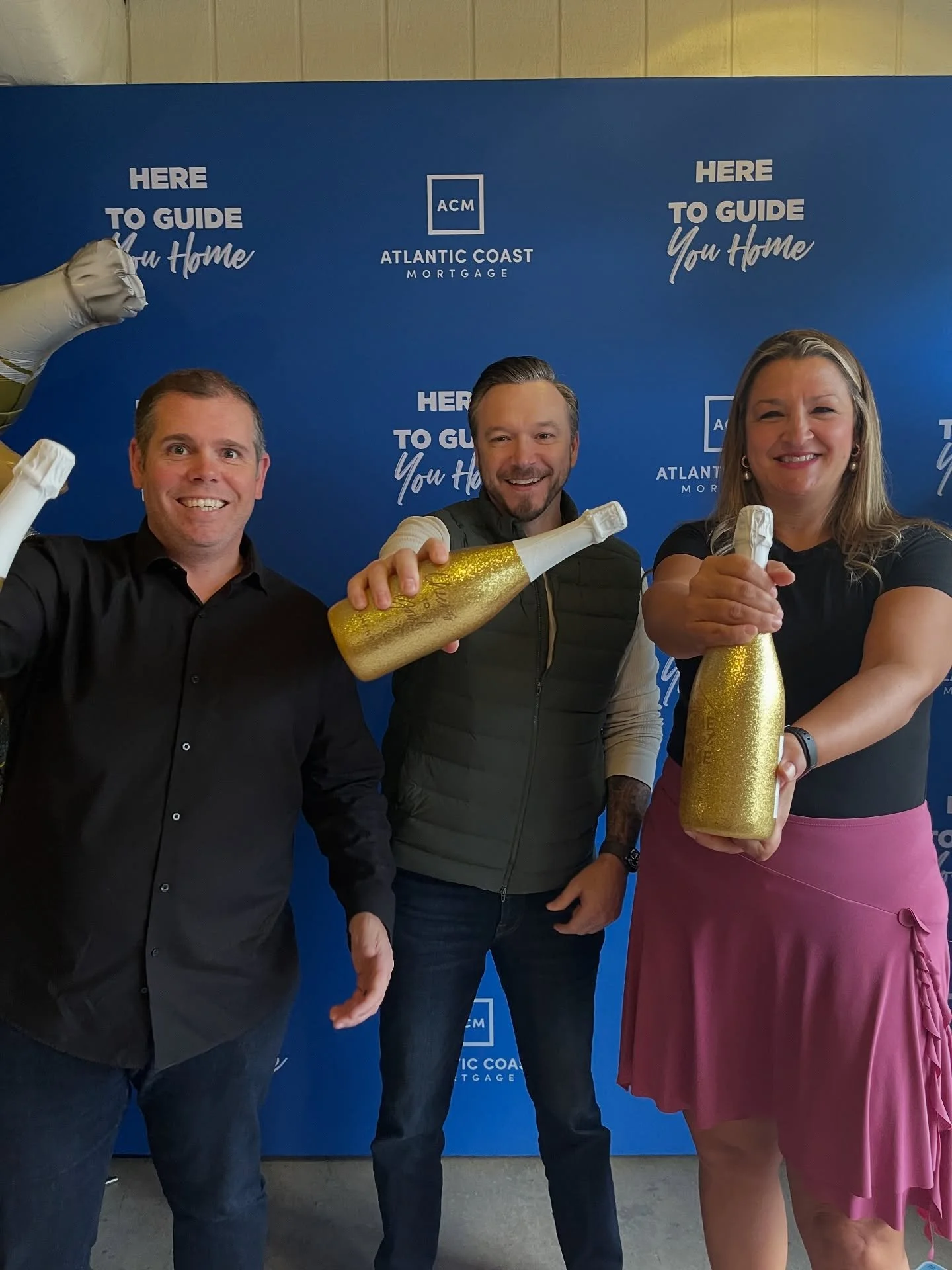 Another amazing Catalina Wine Mixer in the books! 🍷✨

The ACM Wine Party brought together our incredible referral partners for an evening of celebration, connection, and of course&hellip; prestige worldwide! 🎬

In real estate, success is built on r
