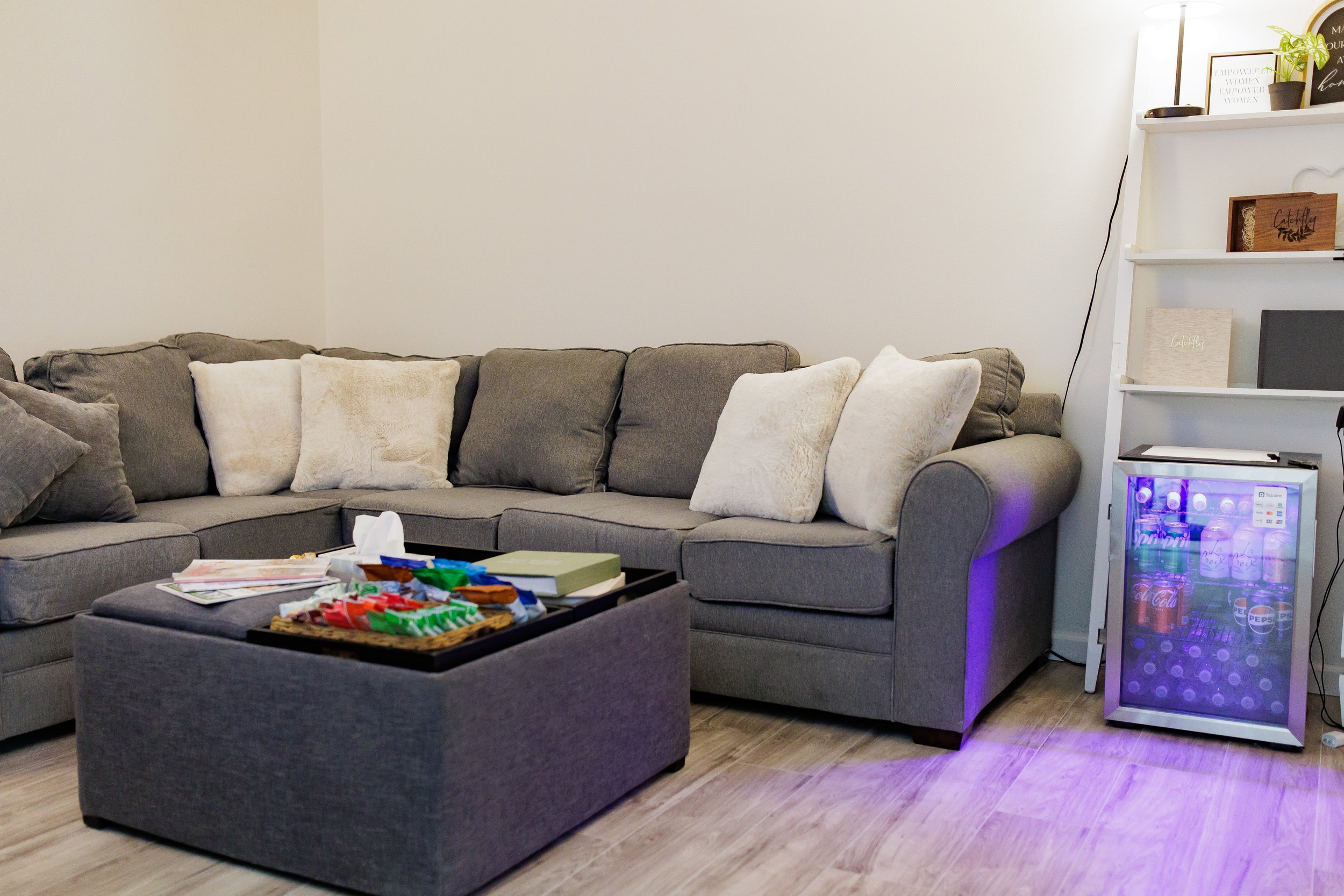 Reveal Party Room-1.jpg