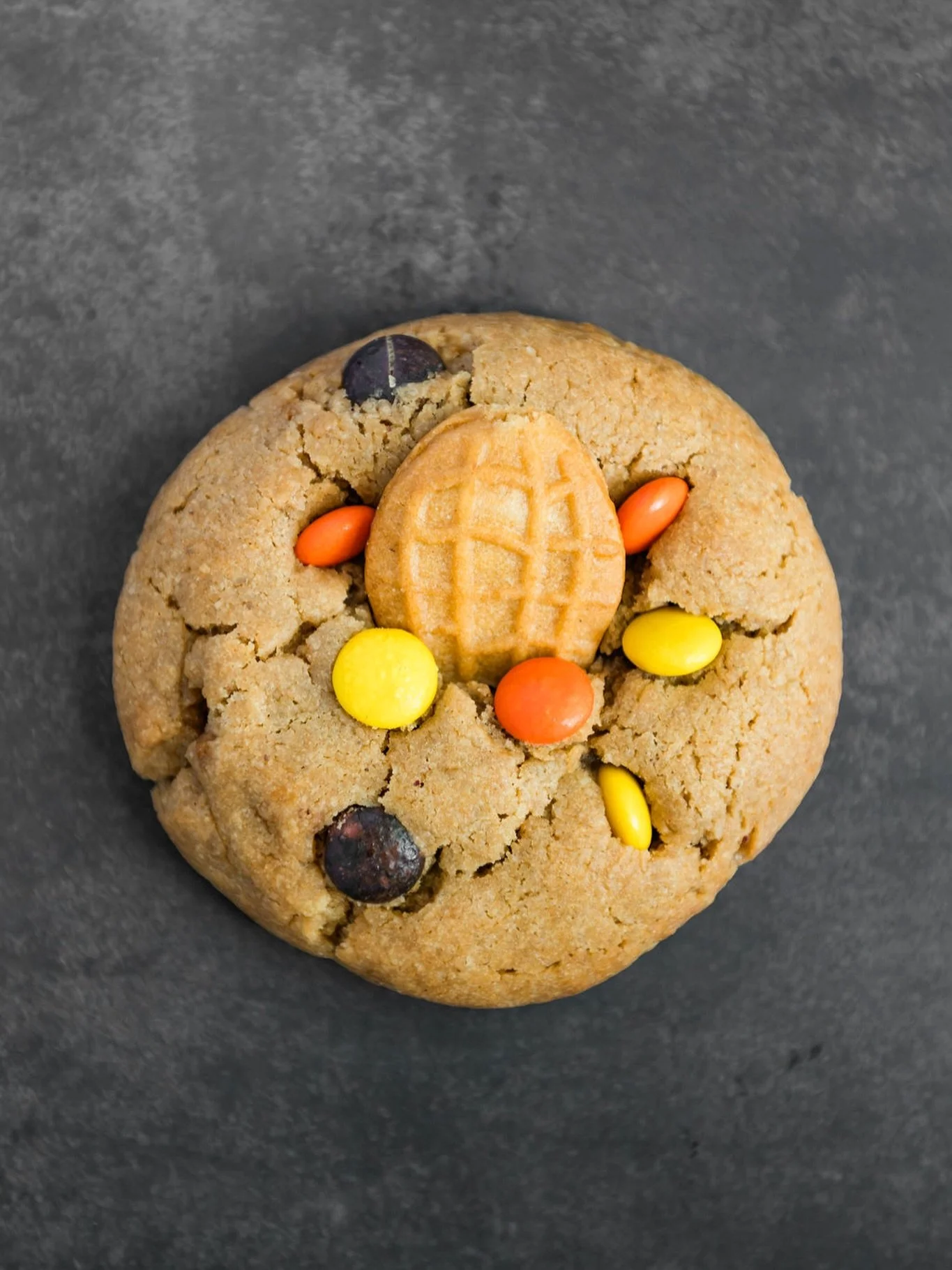 Sweet treats are so fun to photograph! Definitely check out @hickorylanewellnessllc for specialty sourdough cookies. This was her &ldquo;Nutty by Nature&rdquo; cookie. 🍪 

#homemadecookie #sourdoughcookies #illinoissmallbusiness