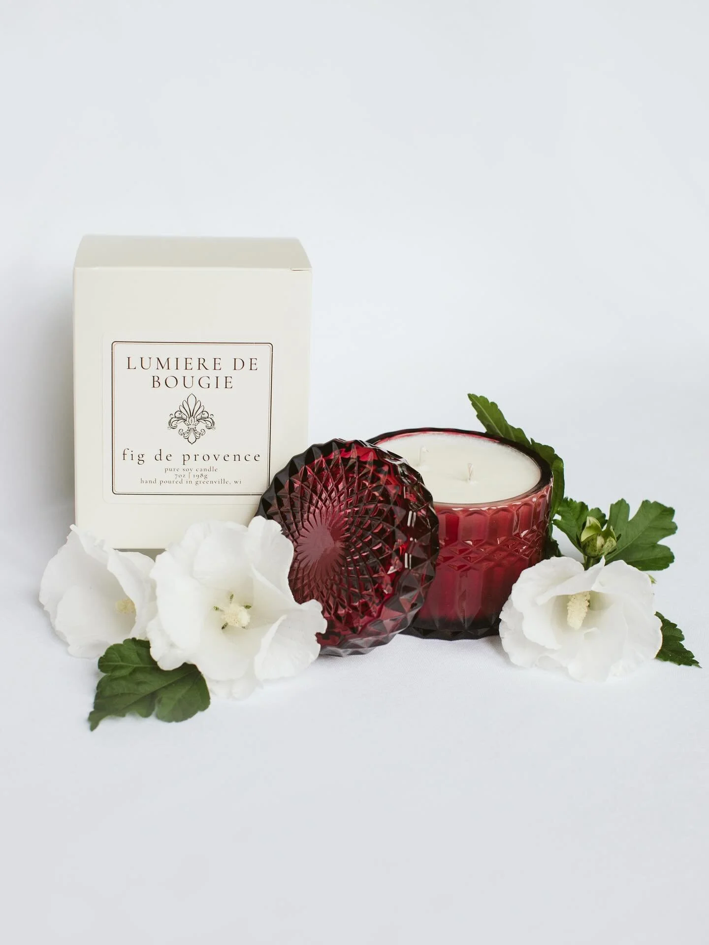 Looking for some weekend plans? Come join us for our @lumie_bougie candle pouring workshop! We sold out but added a few more spots. Don&rsquo;t wait, grab yours before they&rsquo;re gone! #GivensFarmEstate #Wisconsin