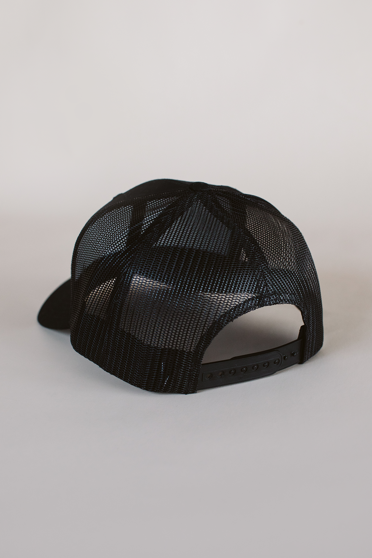 Oakridge_Black_Hat_Back.png