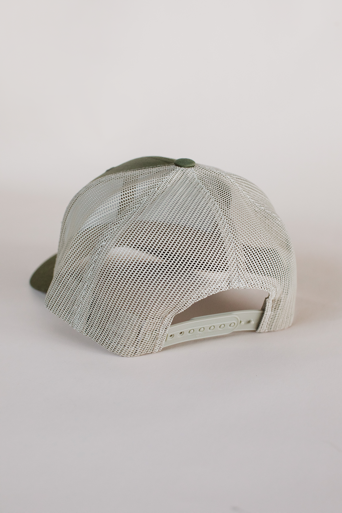 Fieldstone_Green_Hat__Back.png