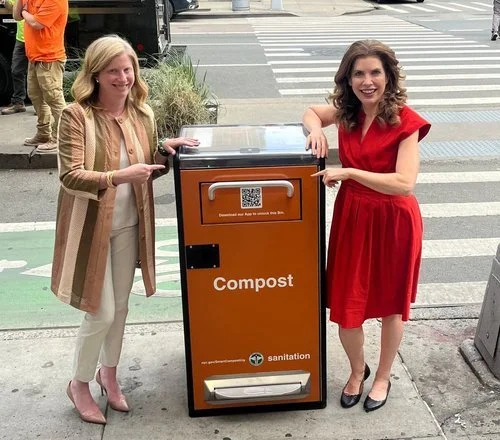 New Neighborhood Composting Bin