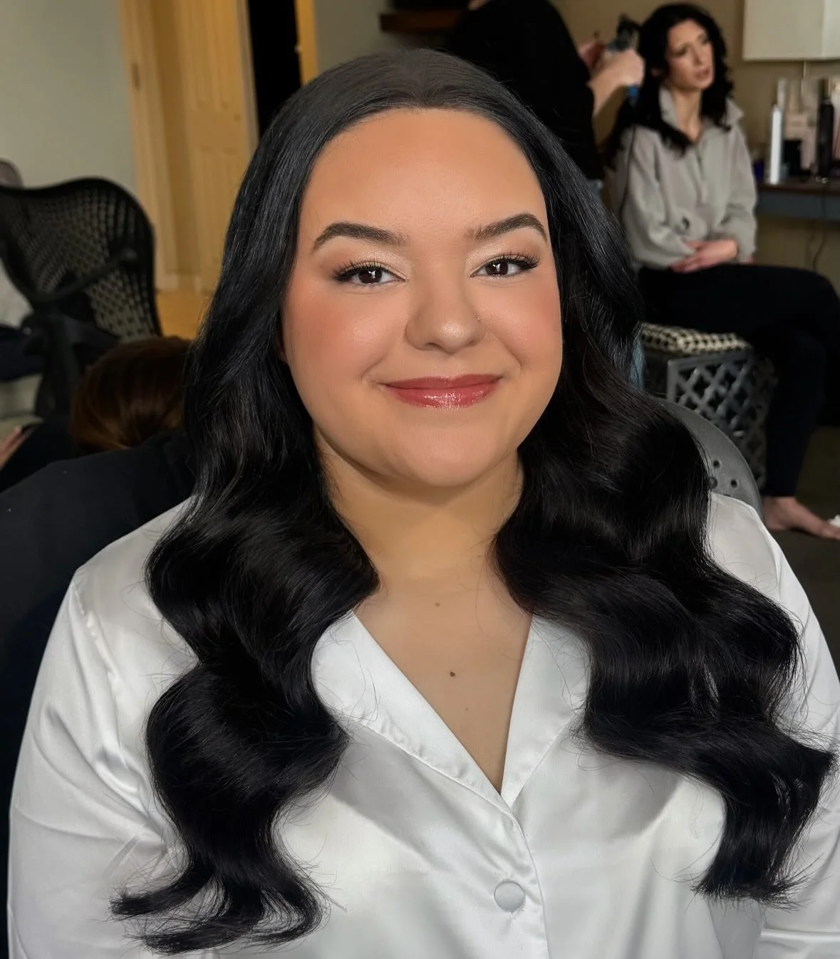 My last bride of 2025 ✨ Natural, glowing perfection 💄 At Megan&rsquo;s trial we went SUPER natural 🍃 For the wedding day, she prepped her skin so she could achieve a more hydrated look and was ready to add more makeup for the wedding day 👰&zwj;♀️ 