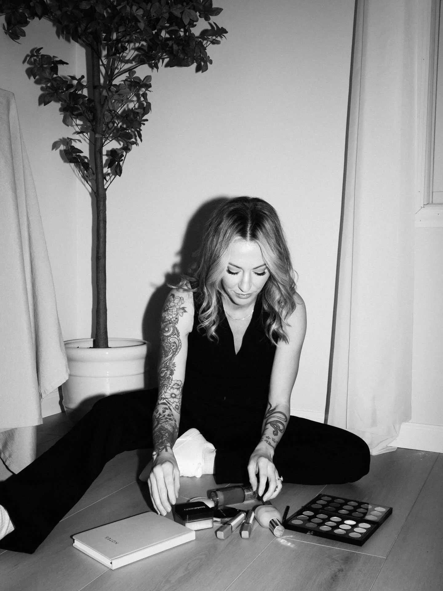 For 16 years, I&rsquo;ve been trusted with one of the most important parts of a bride&rsquo;s wedding day &mdash; how you feel when you look in the mirror 🤍 From the first look to the final dance, I specialize in creating timeless, long-wearing make