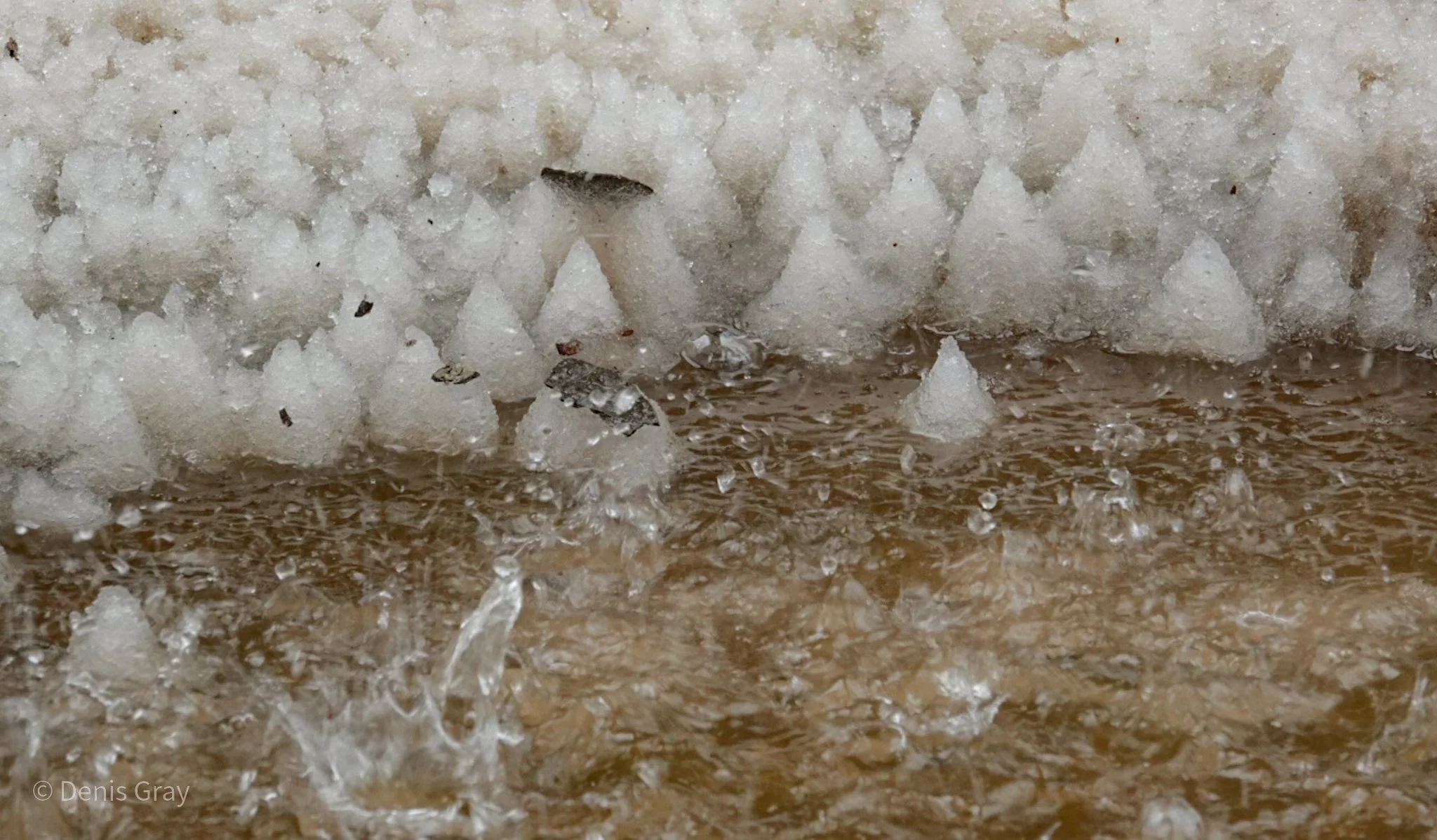 The googles insists that this is salt, likely in the Red Sea. Au contraire mon google, it's snow, subject to falling ice melt water from the Governor's Bridge over Mud Creek, Toronto