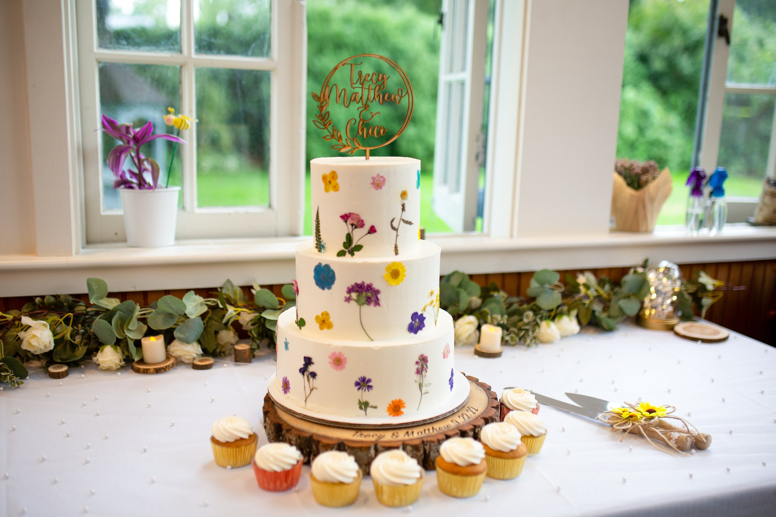 Mini Botanical Cakes (4 inches)