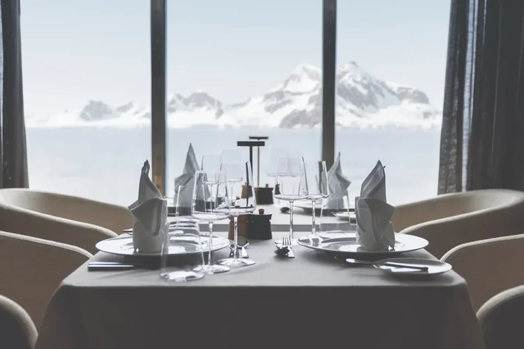 Included restaurant with a view