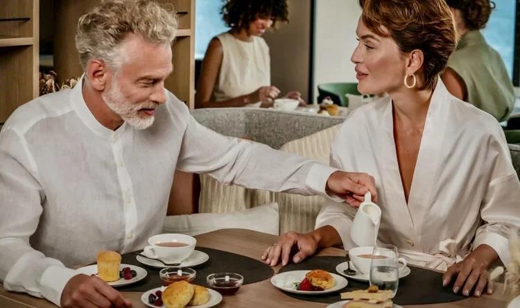 Guests enjoying coffee in the Club Lounge