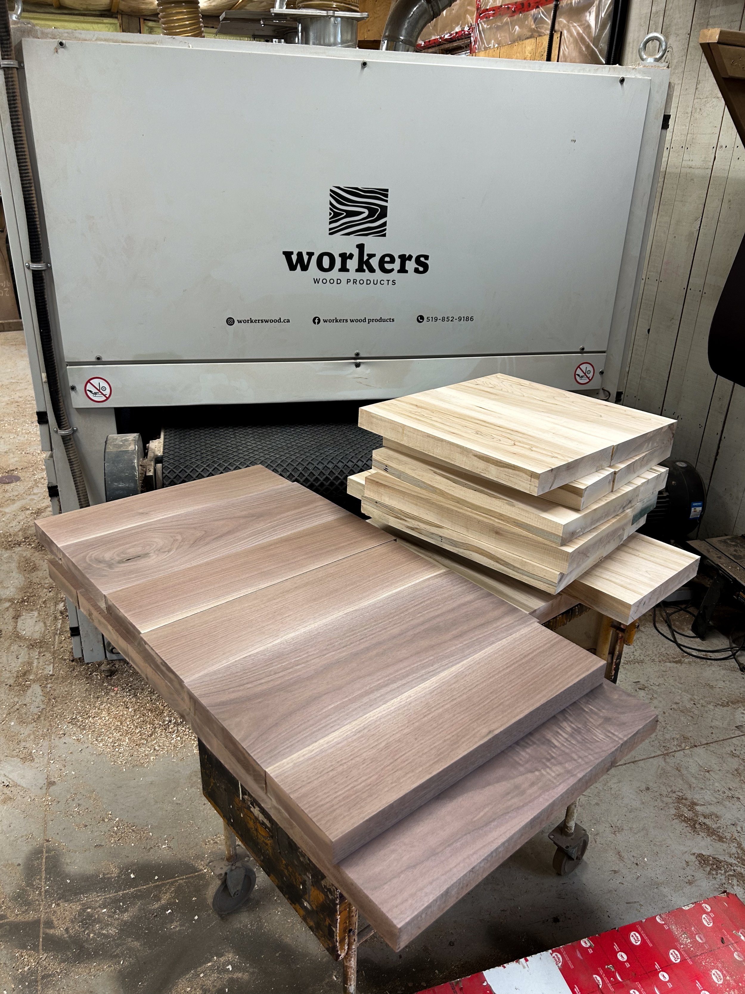 workers wood-4.jpg