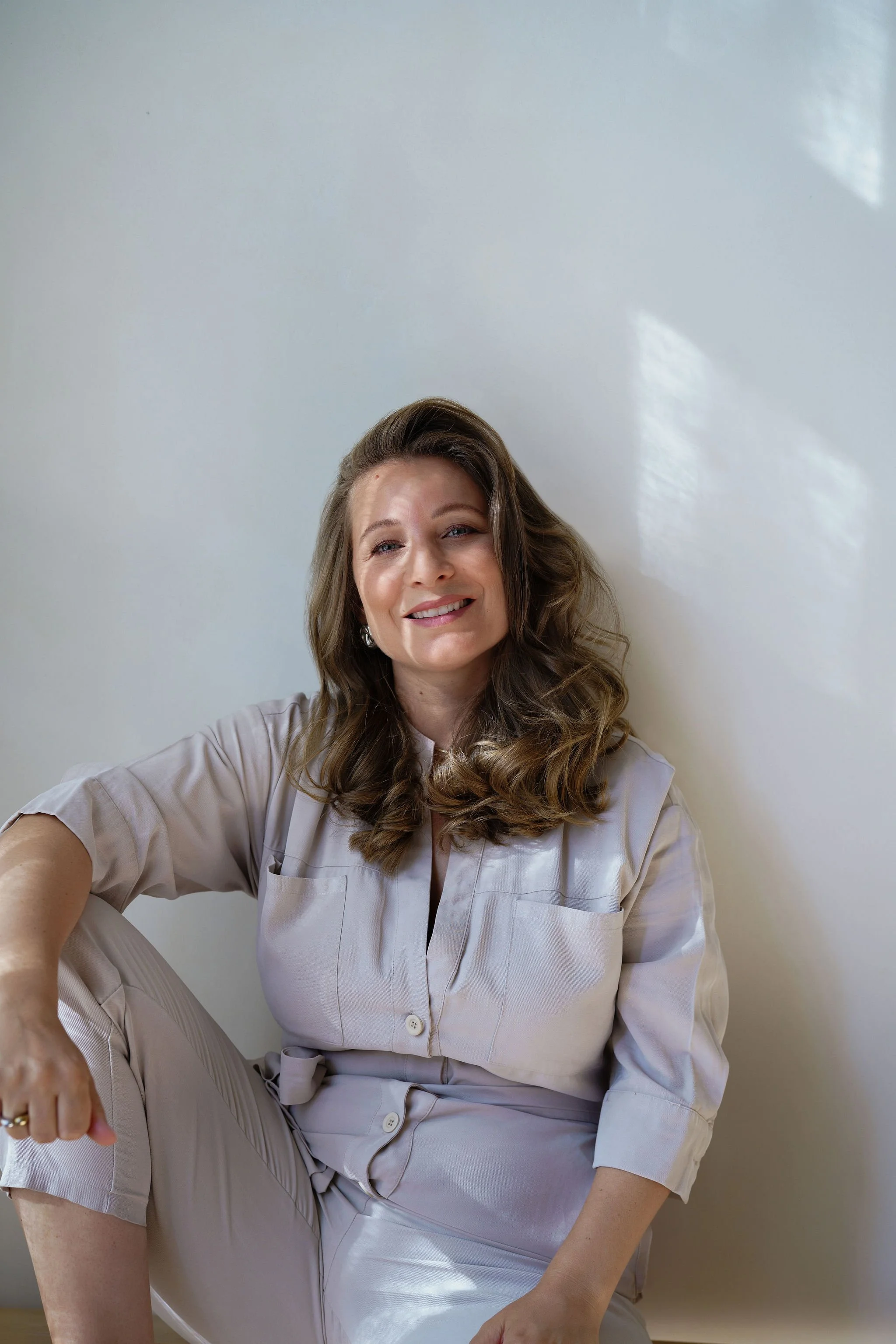 Sara-Lisa is saying about FU/N Interior Design: Working with Fabiane felt incredibly intuitive. She didn’t just choose colors she truly tuned into my brand. The colors reflect who I am and what my work stands for. Thoughtful grounded and emotionally