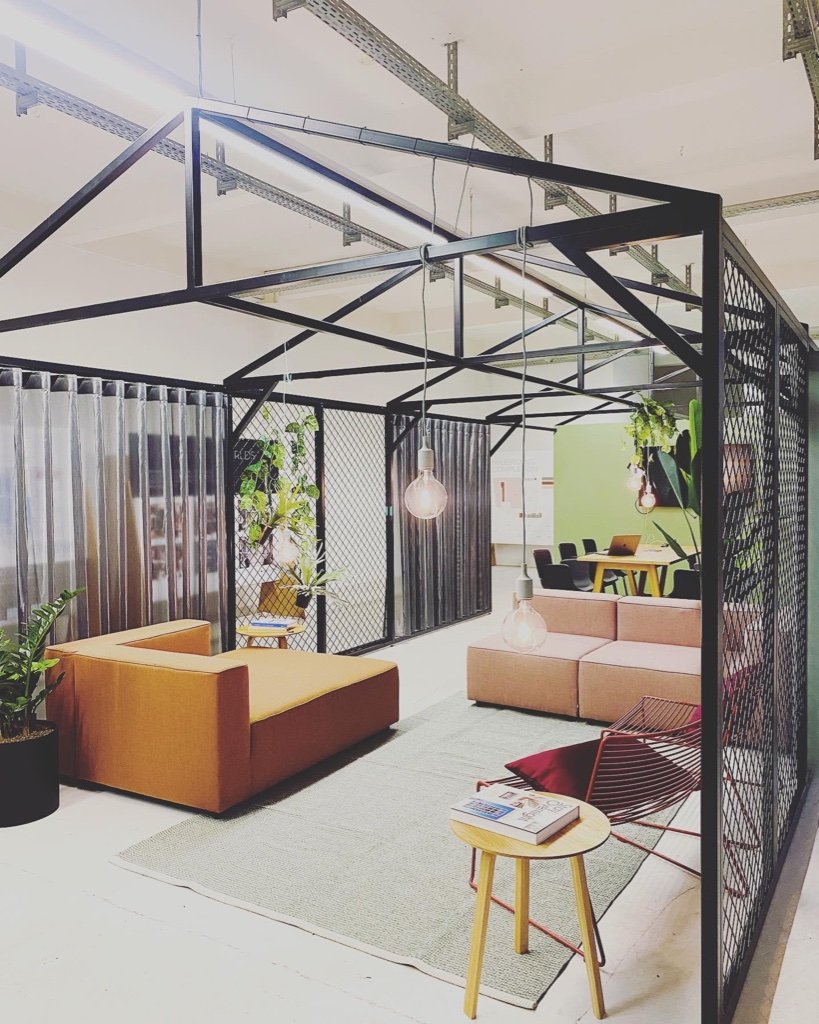 Pop Up Meeting Lounge